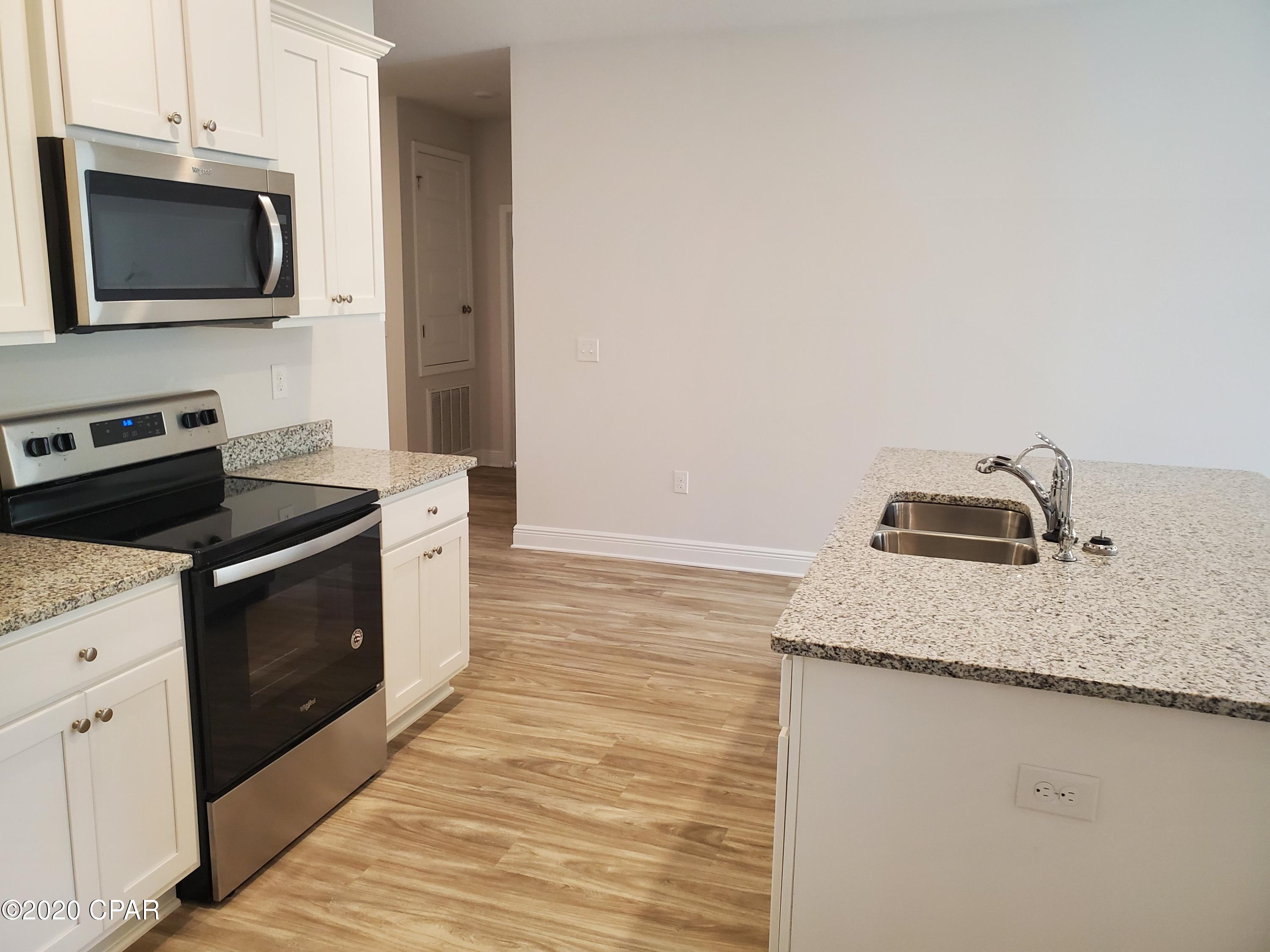 Emerald Cove Villas - Residential