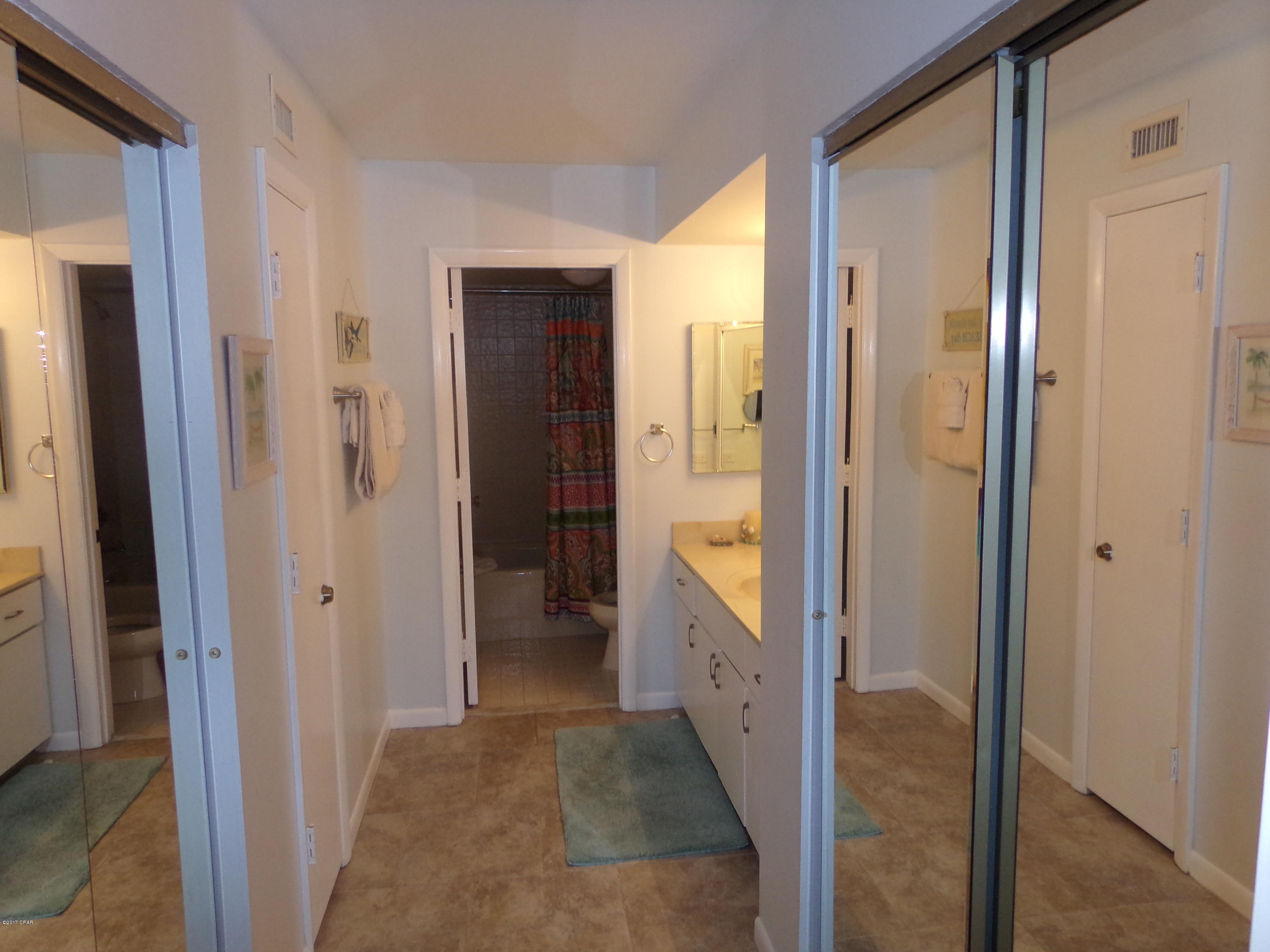 Summerhouse Condo. - Residential