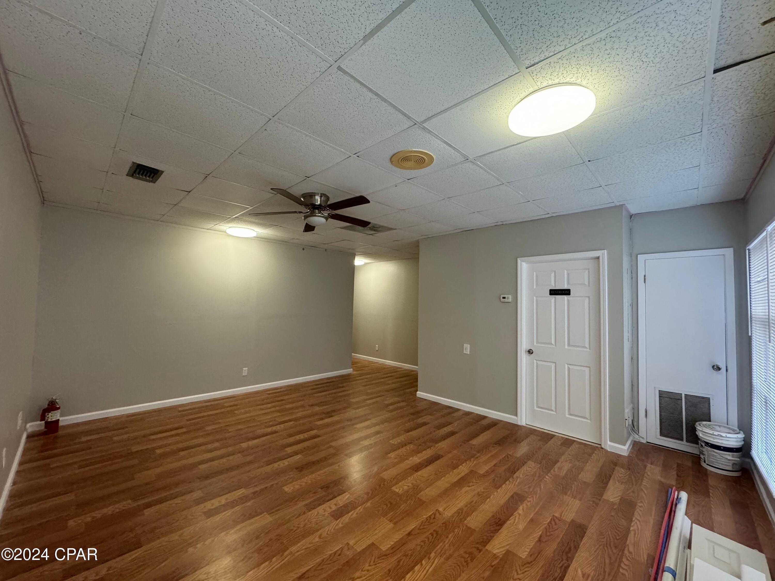 [No Recorded Subdiv] - Commercial Lease