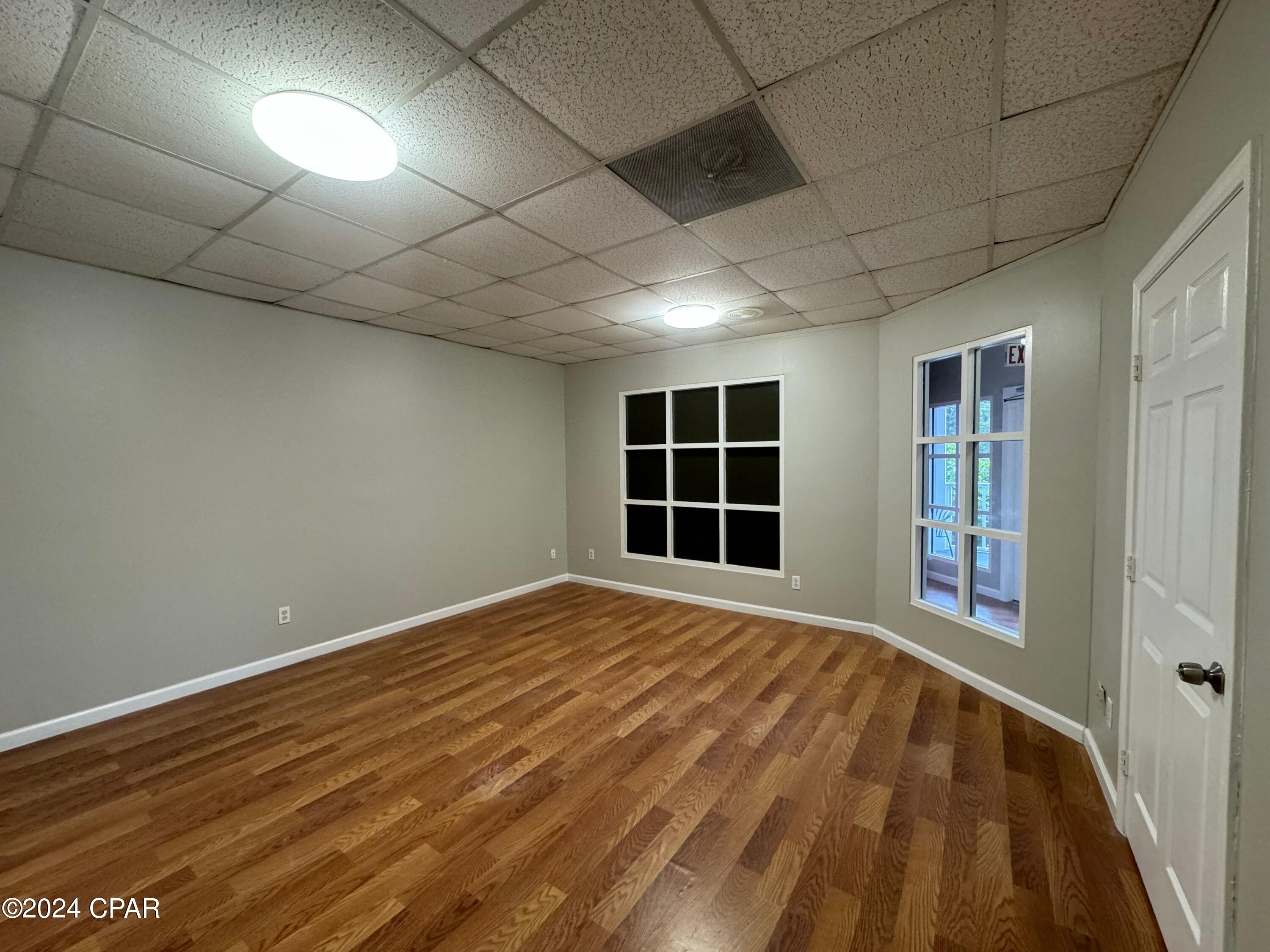 [No Recorded Subdiv] - Commercial Lease