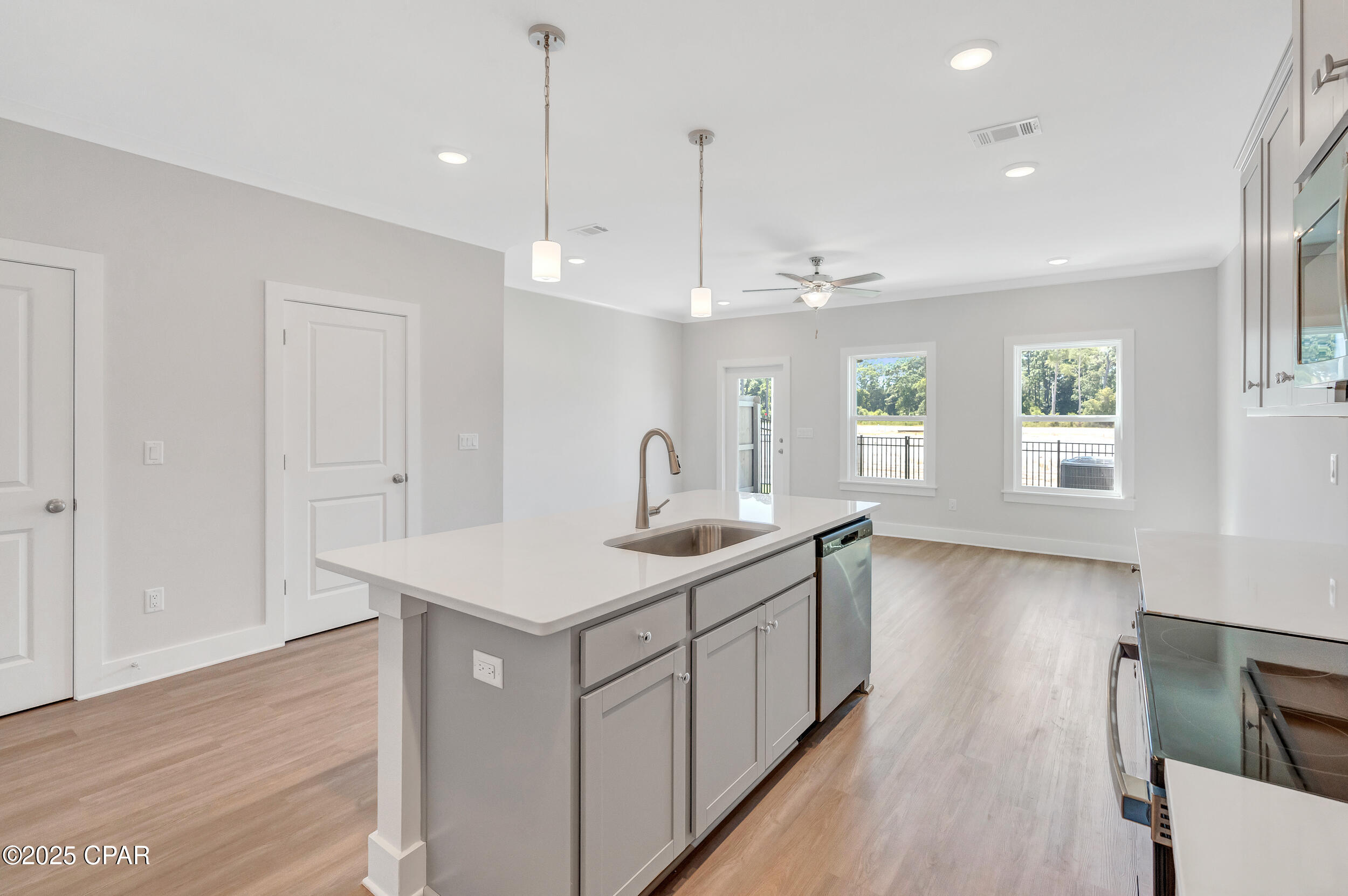 Colonial Landing - Residential