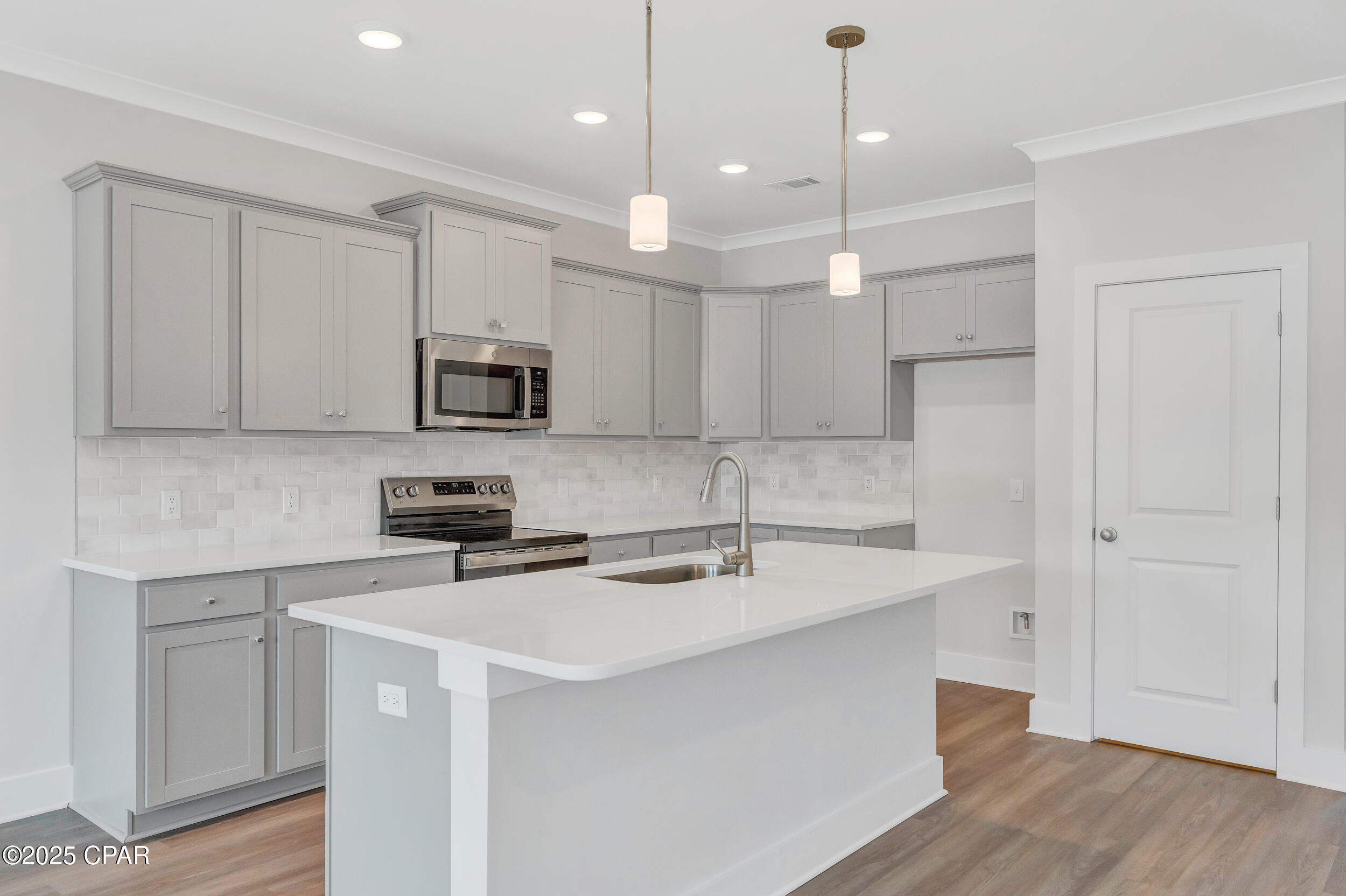 Colonial Landing - Residential