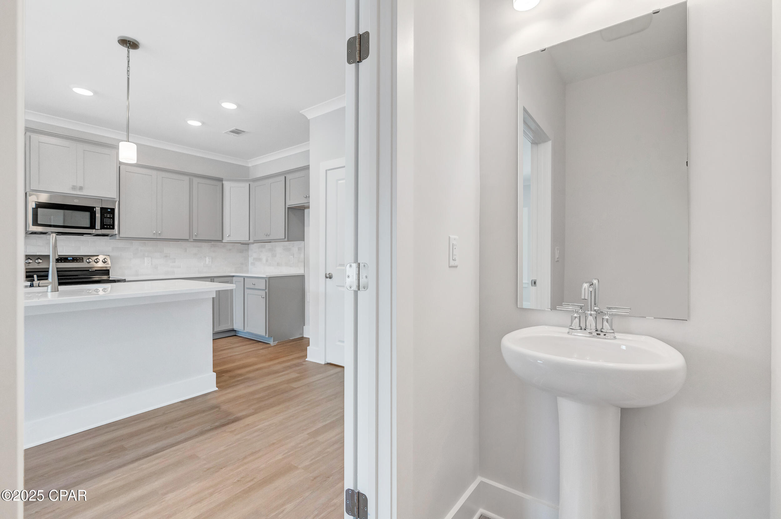 Colonial Landing - Residential