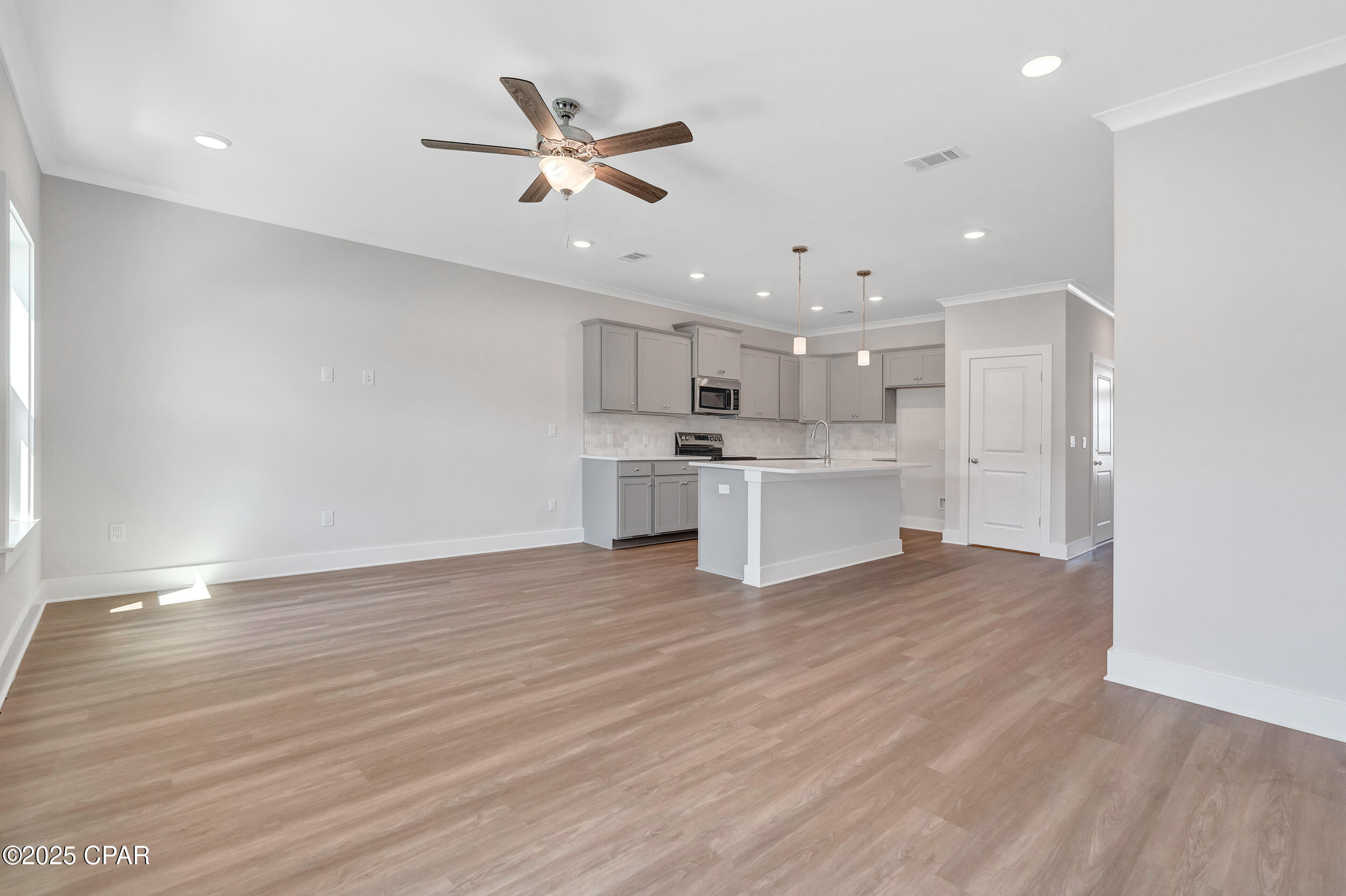 Colonial Landing - Residential