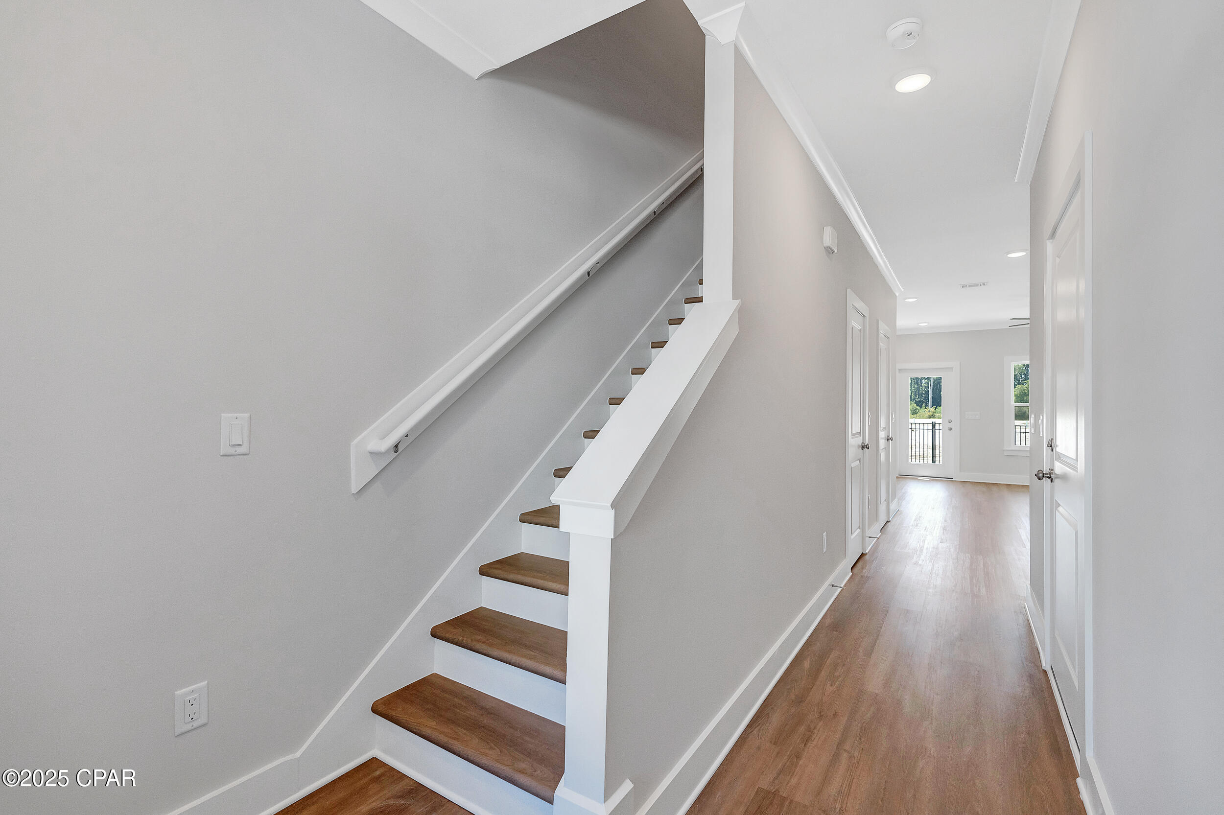 Colonial Landing - Residential