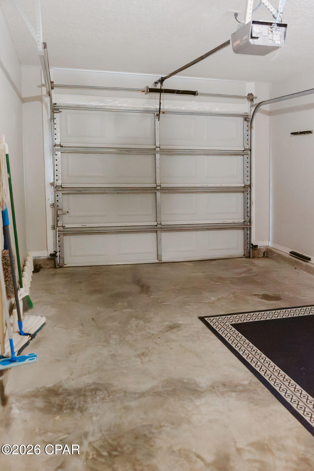 Palm Cove - Residential Lease