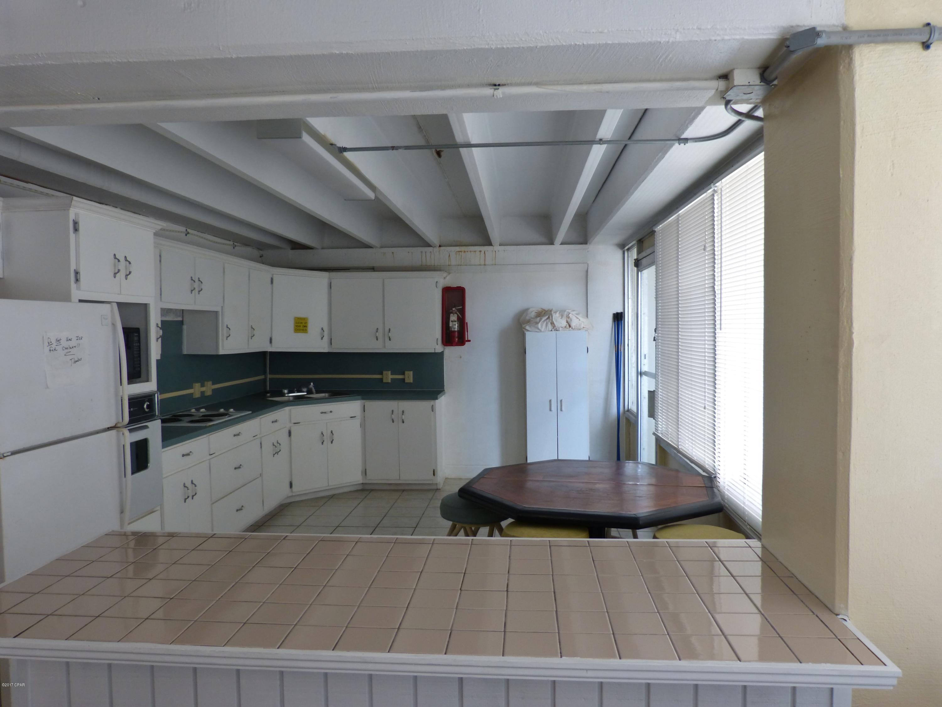 Fontainebleau Terrace - Residential