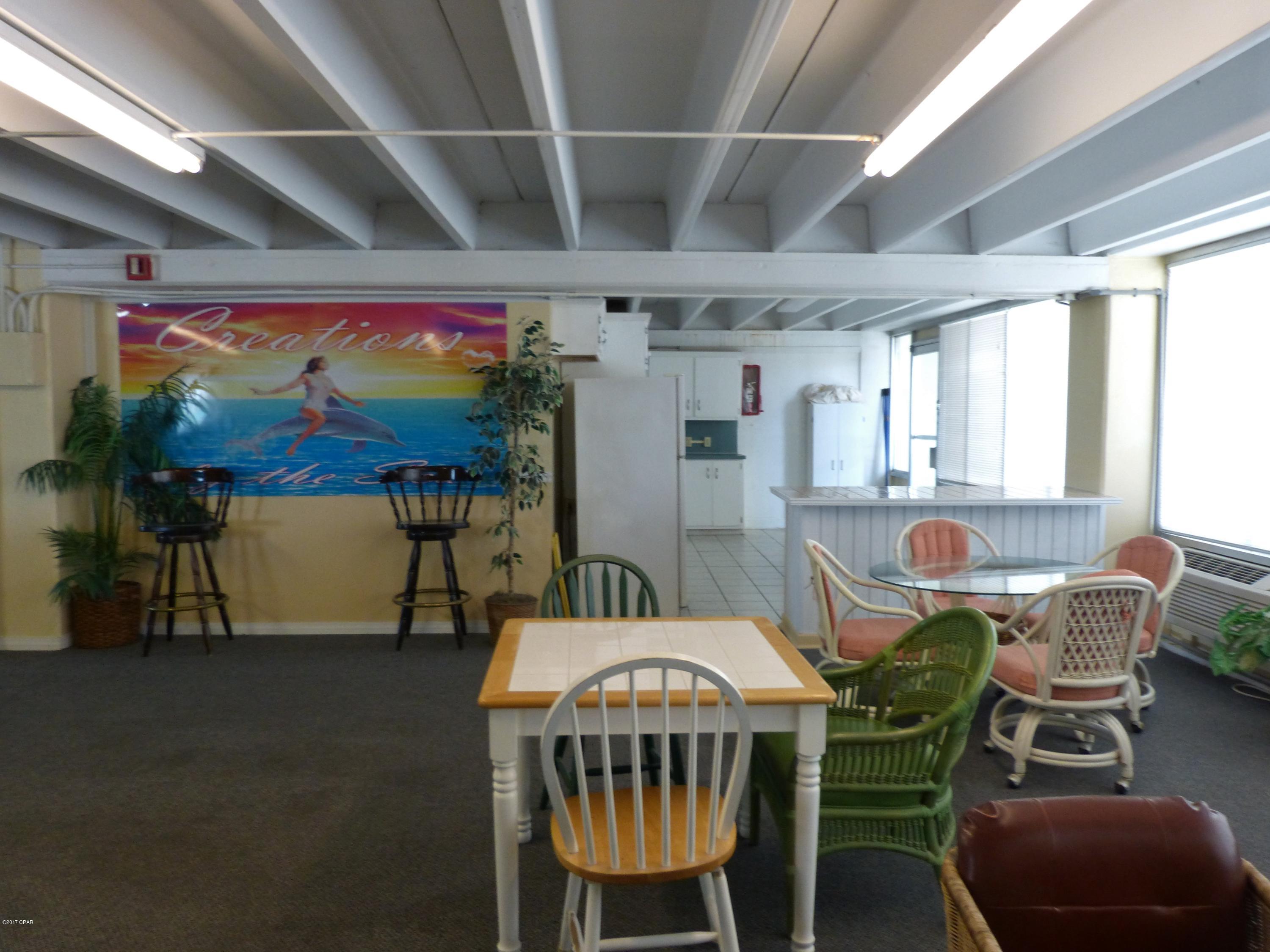 Fontainebleau Terrace - Residential