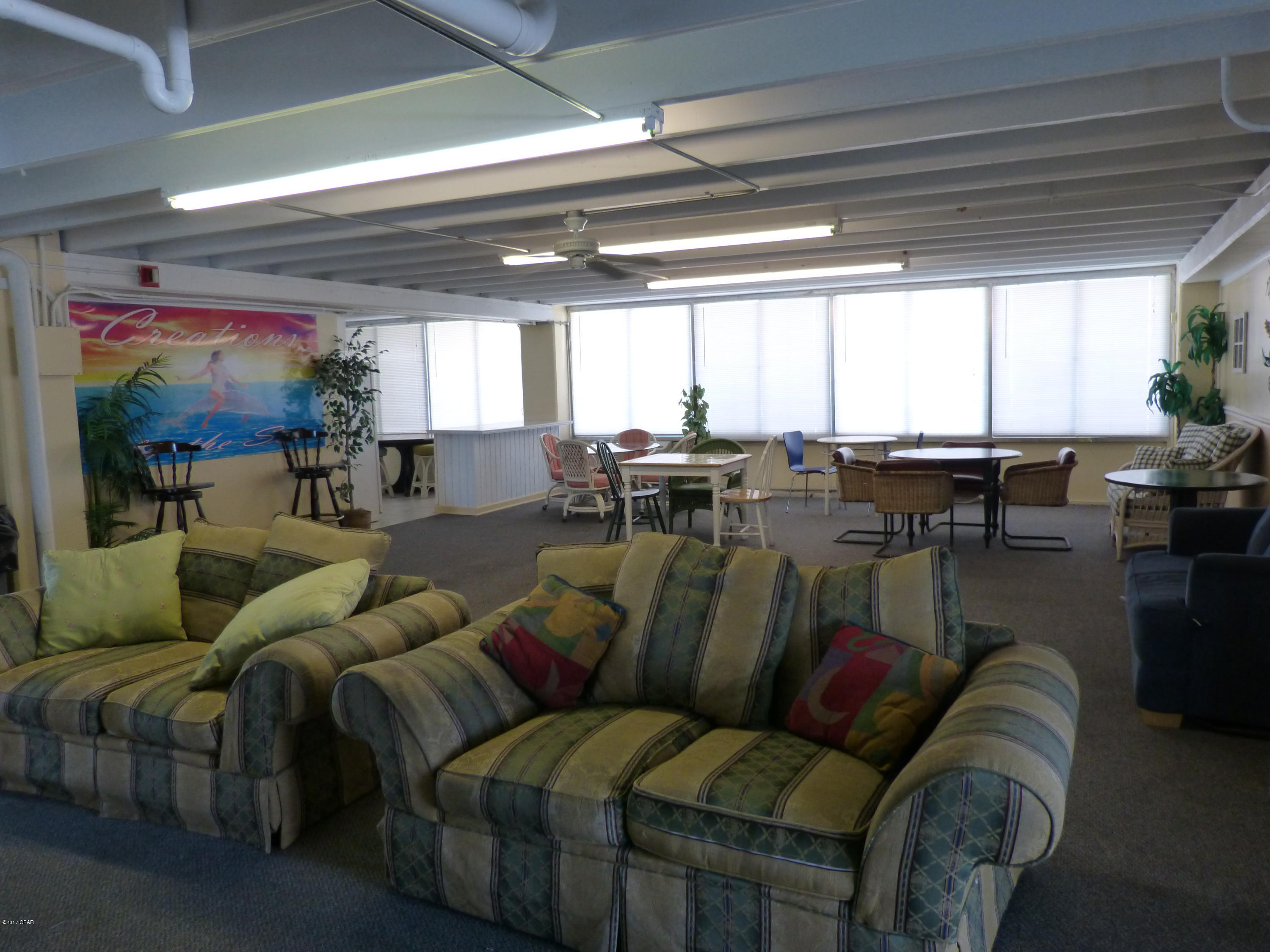 Fontainebleau Terrace - Residential