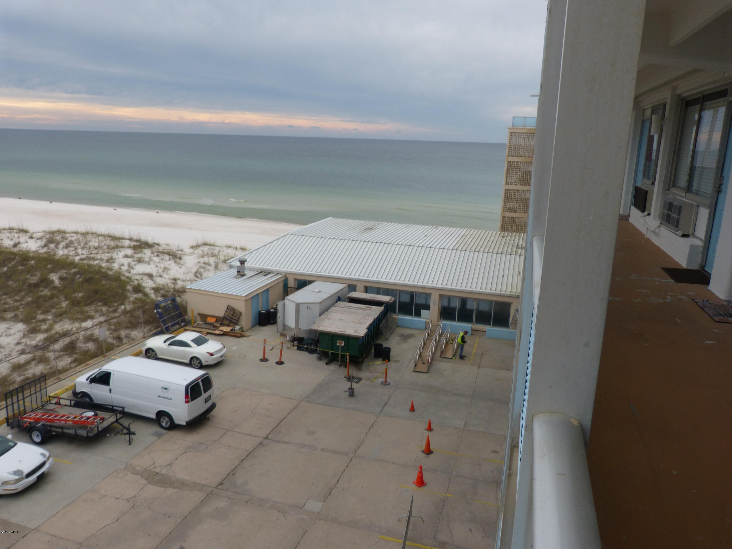 Fontainebleau Terrace - Residential