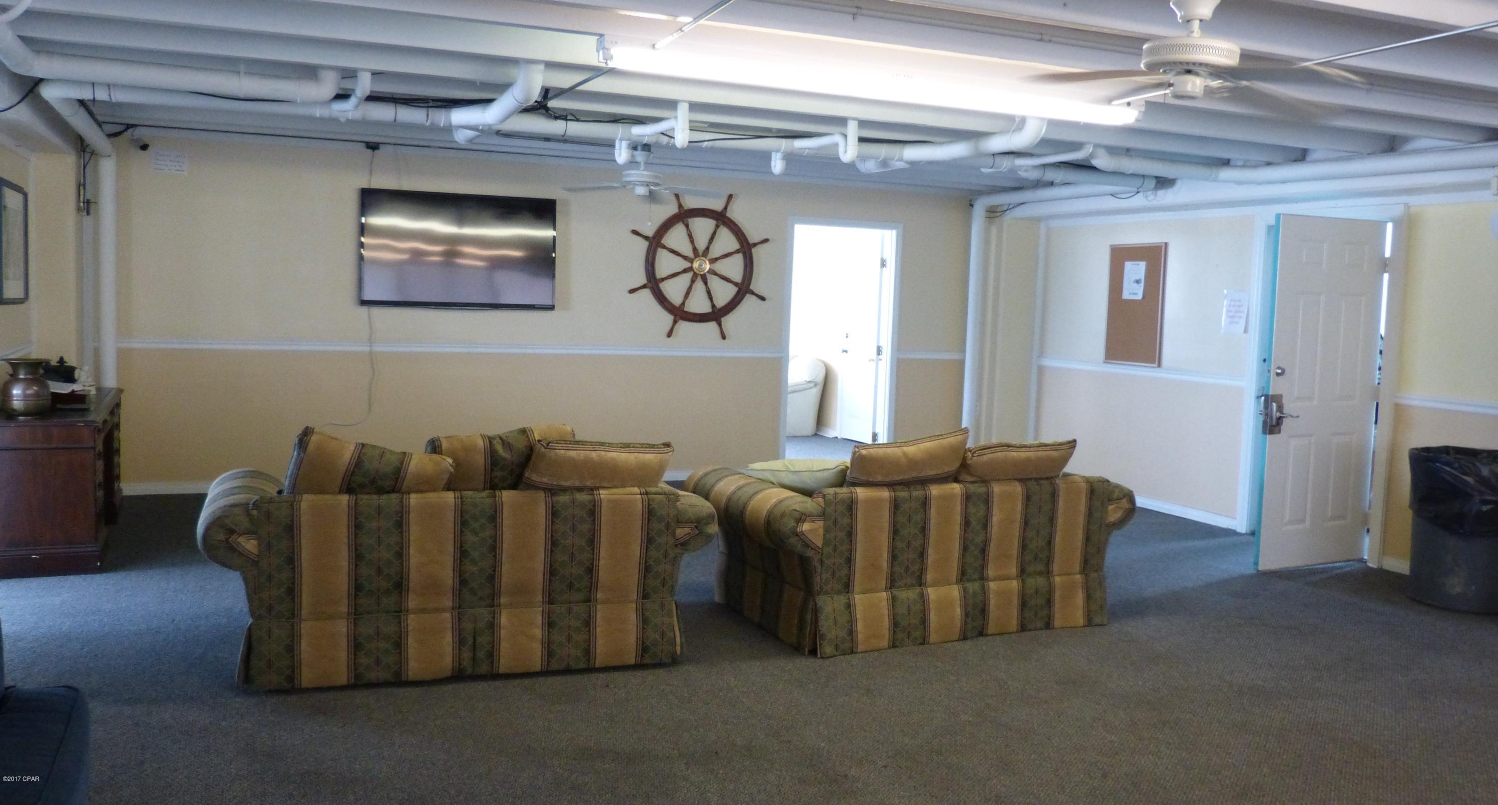 Fontainebleau Terrace - Residential