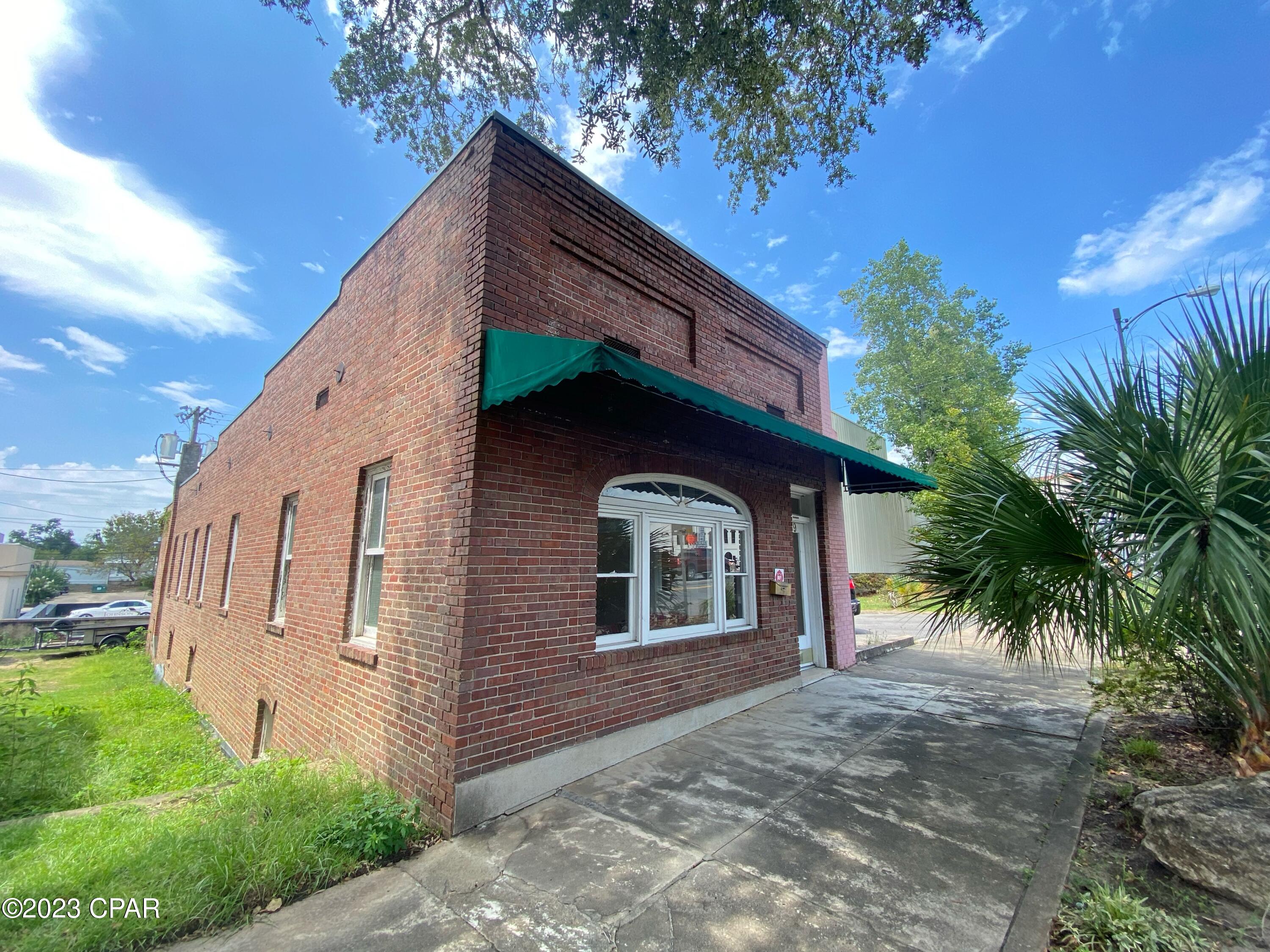 No Named Subdivision - Commercial Lease