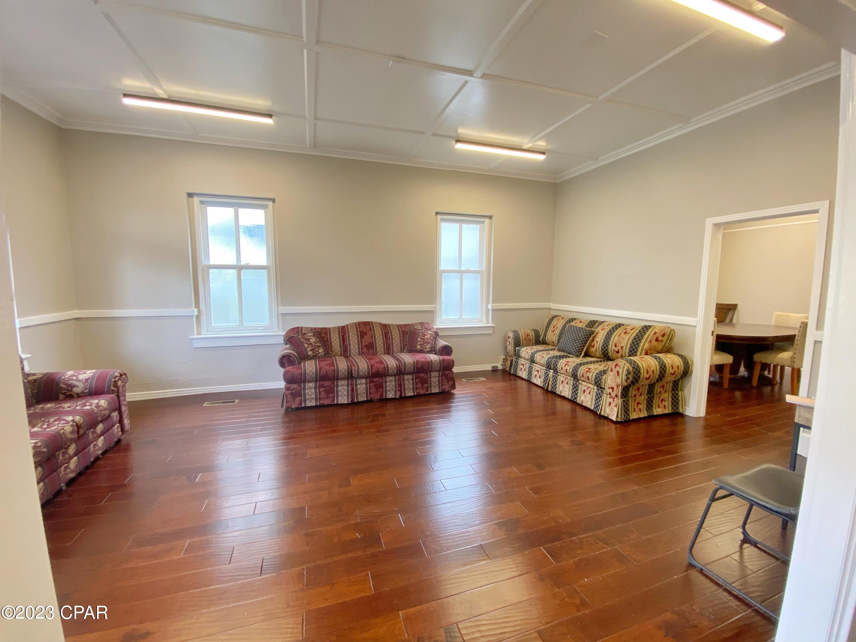 No Named Subdivision - Commercial Lease