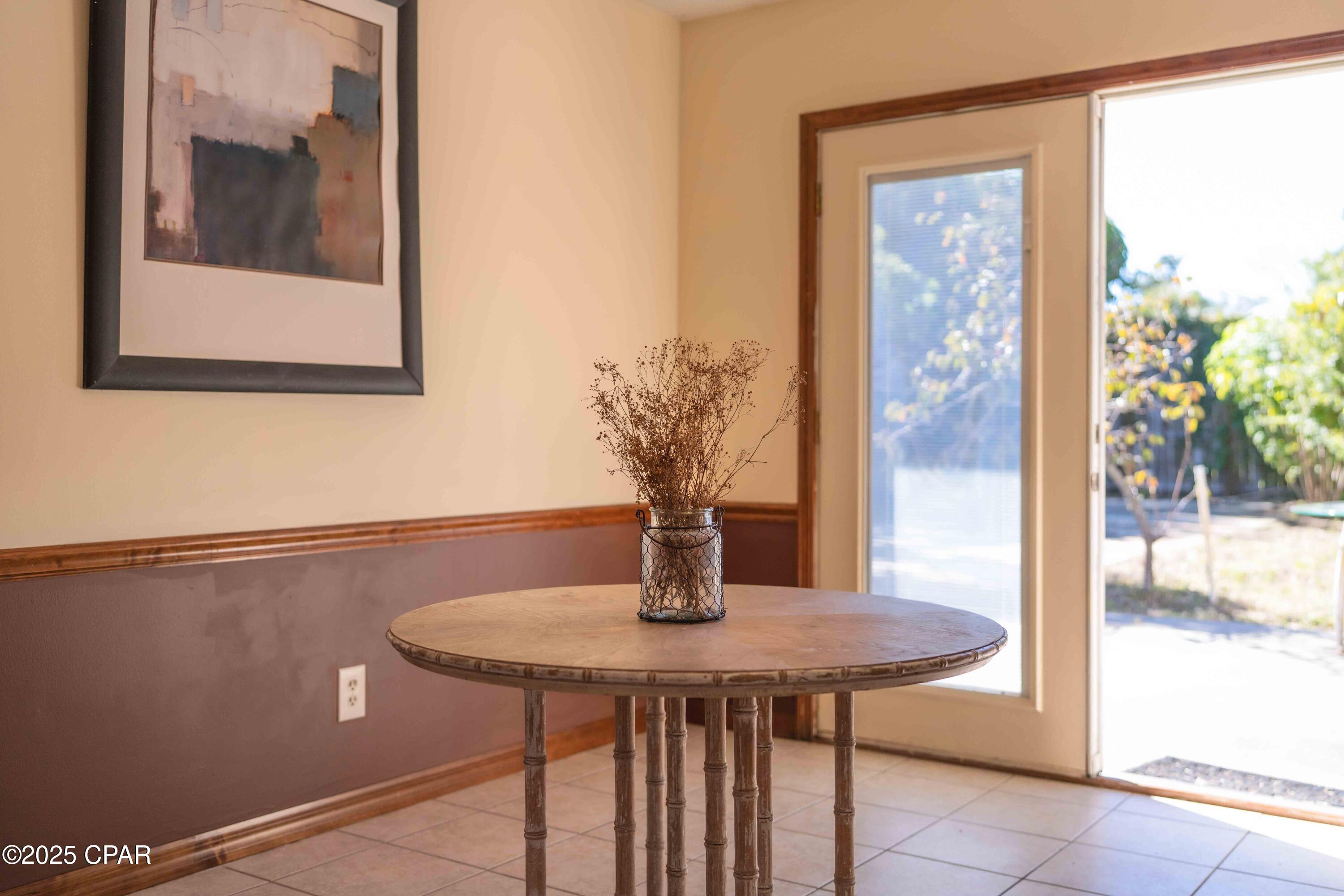 Lagoon Oaks - Residential