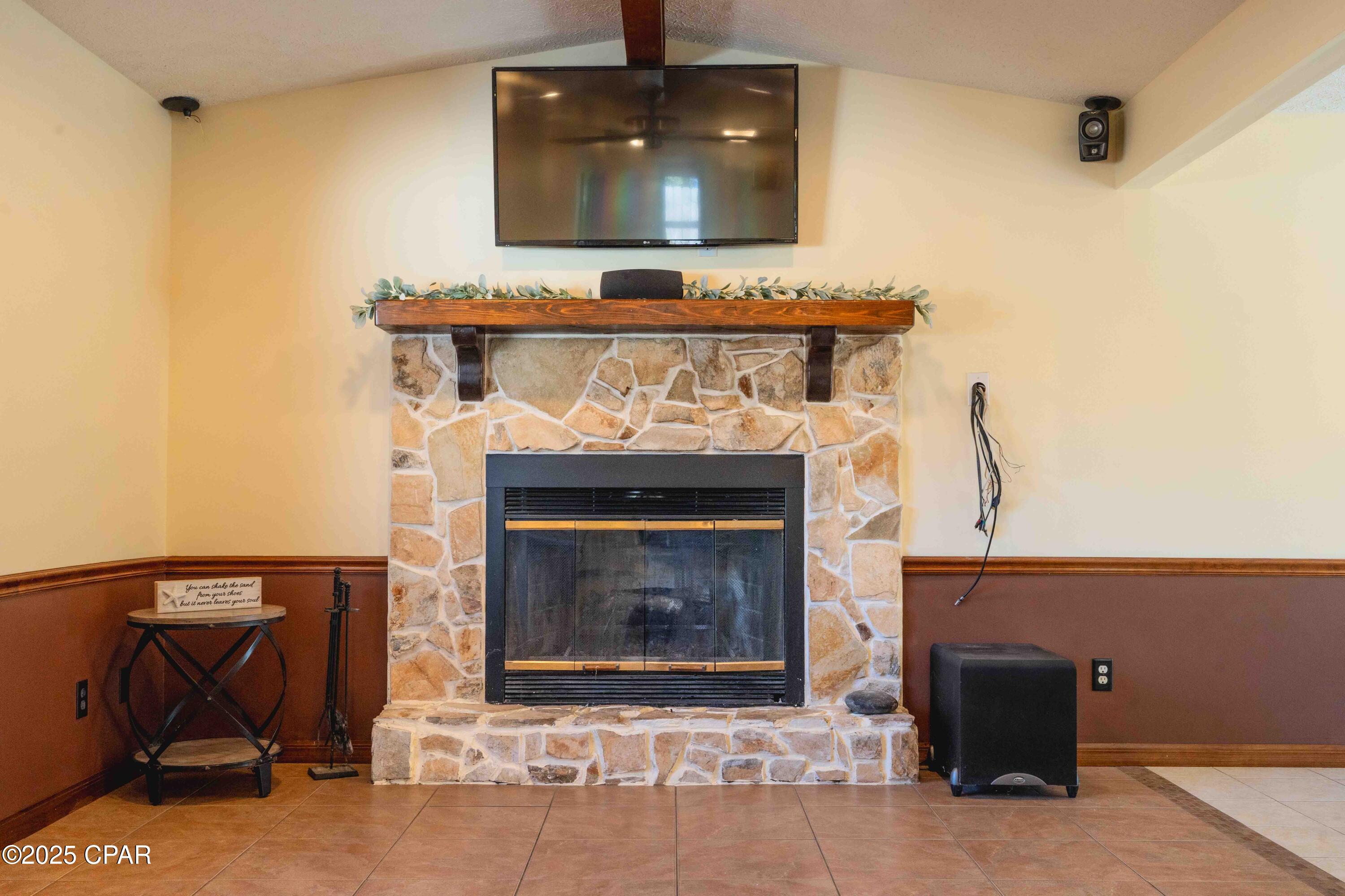 Lagoon Oaks - Residential