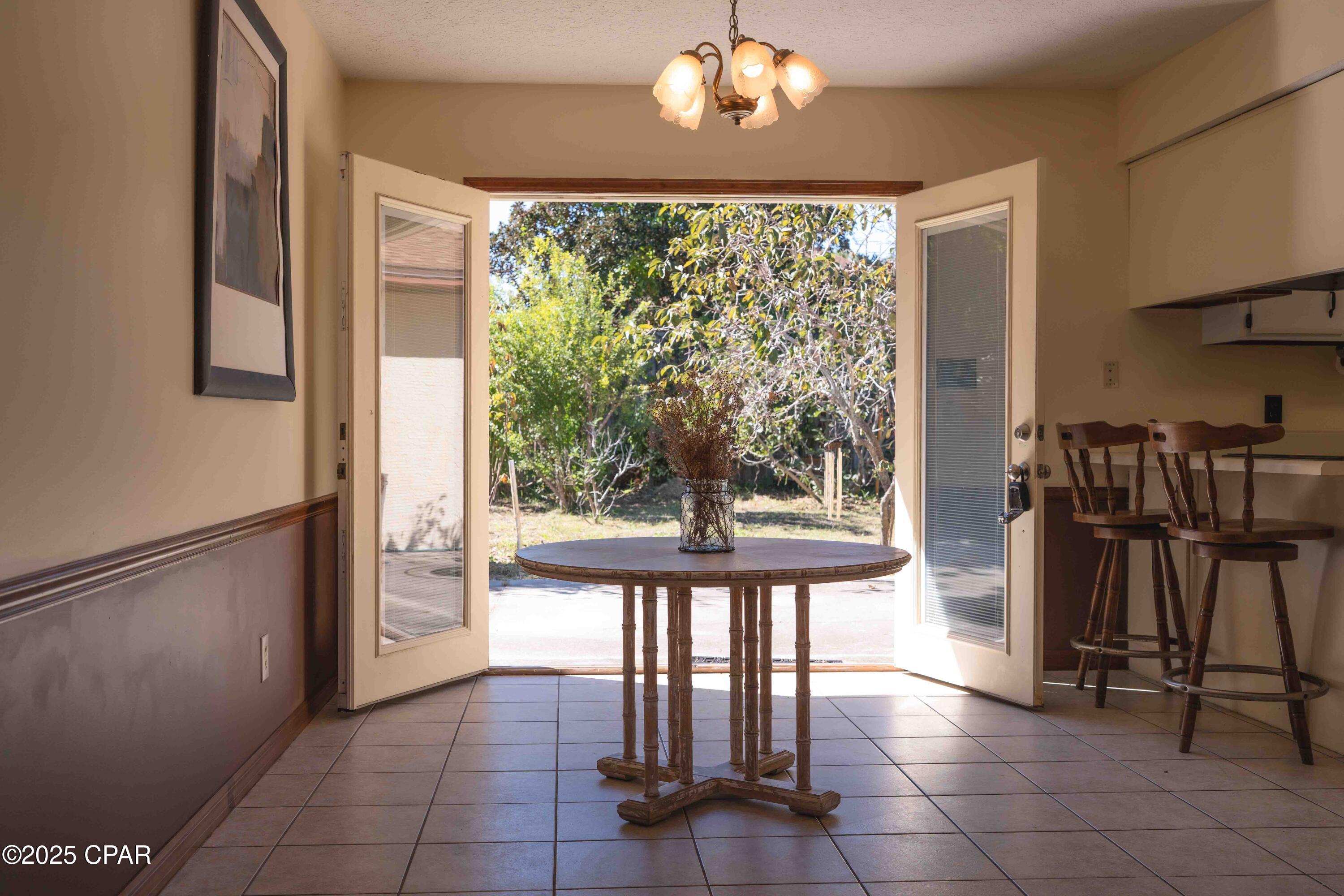 Lagoon Oaks - Residential