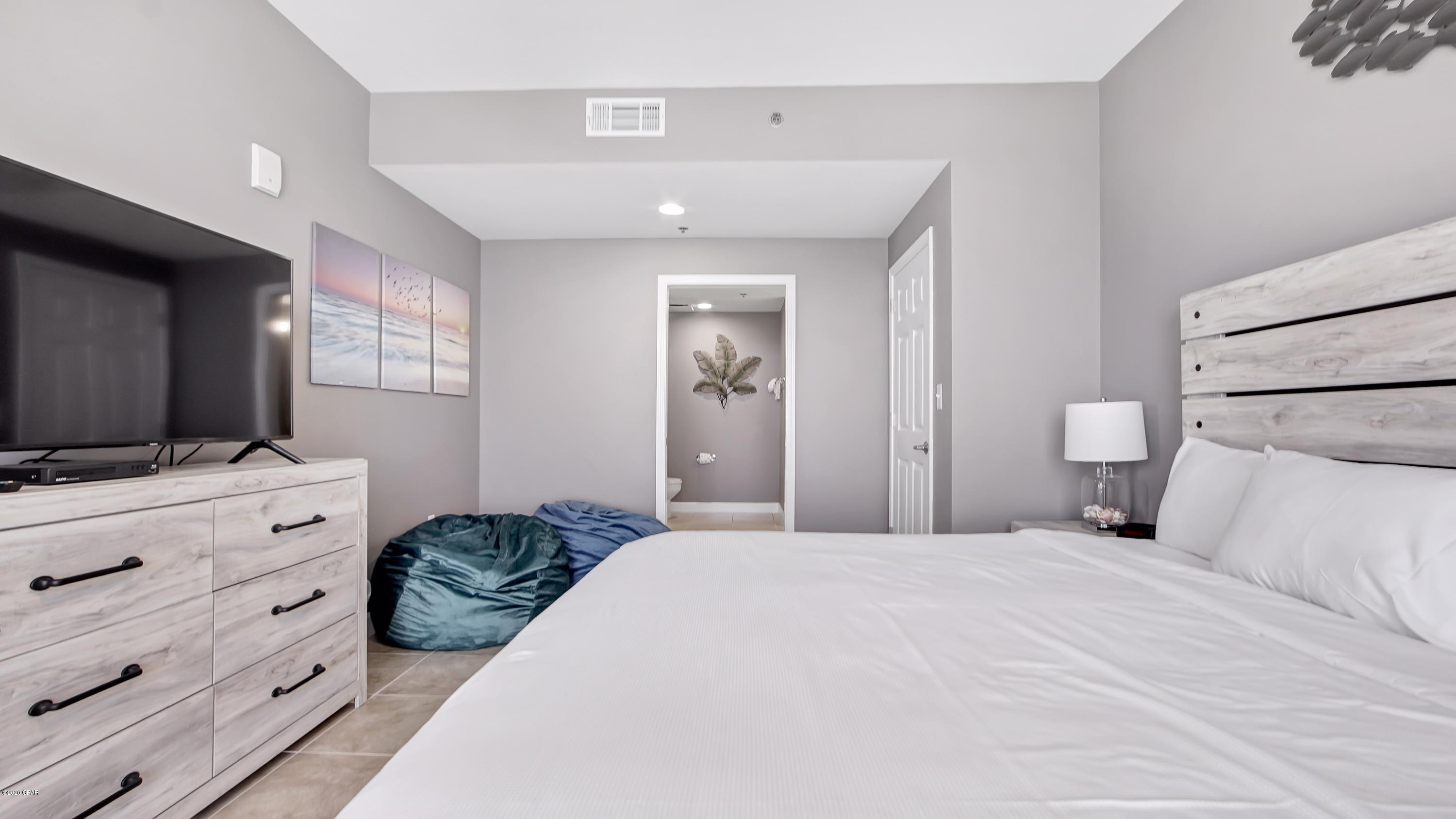 Splash Condo - Residential