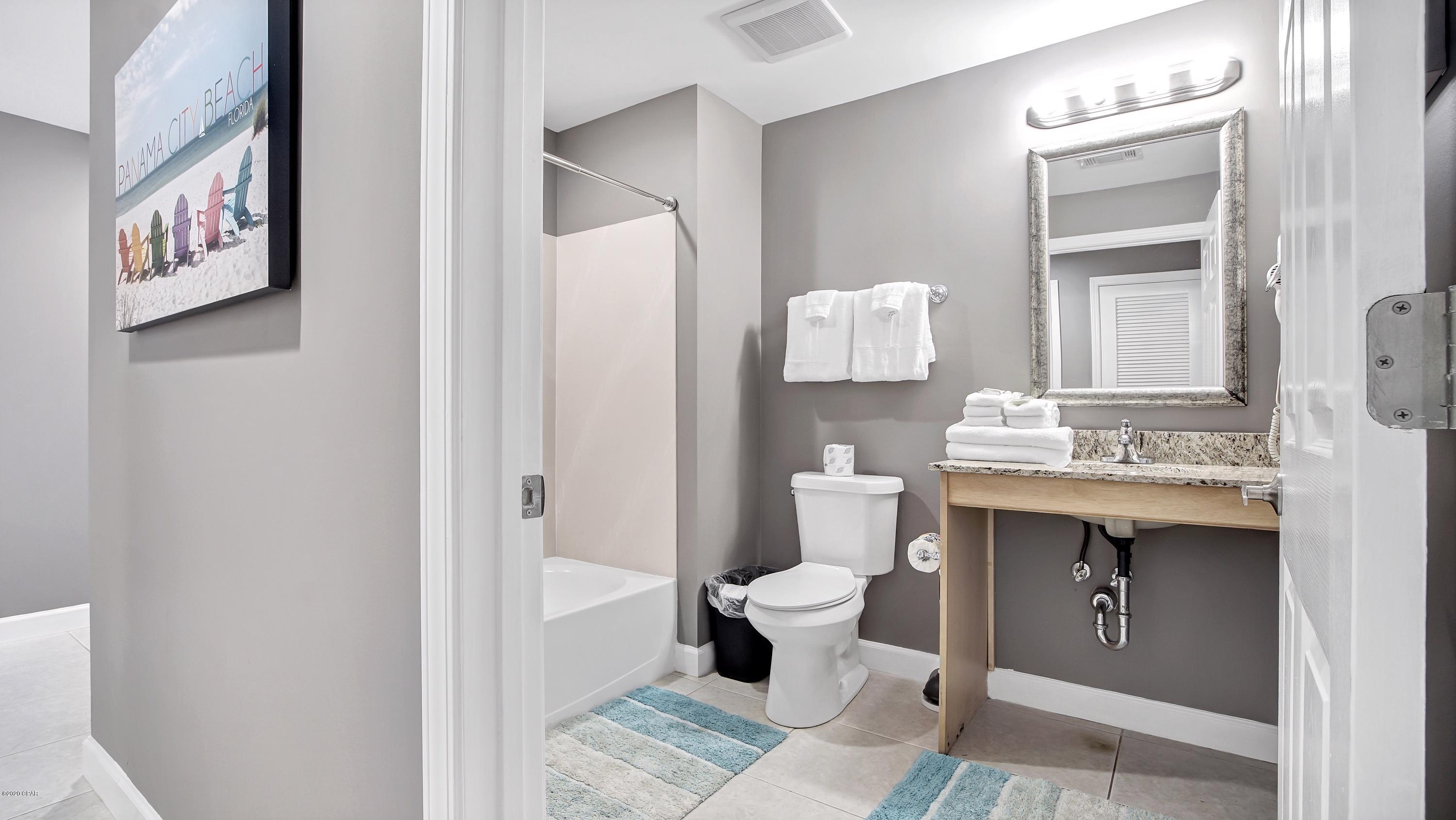 Splash Condo - Residential