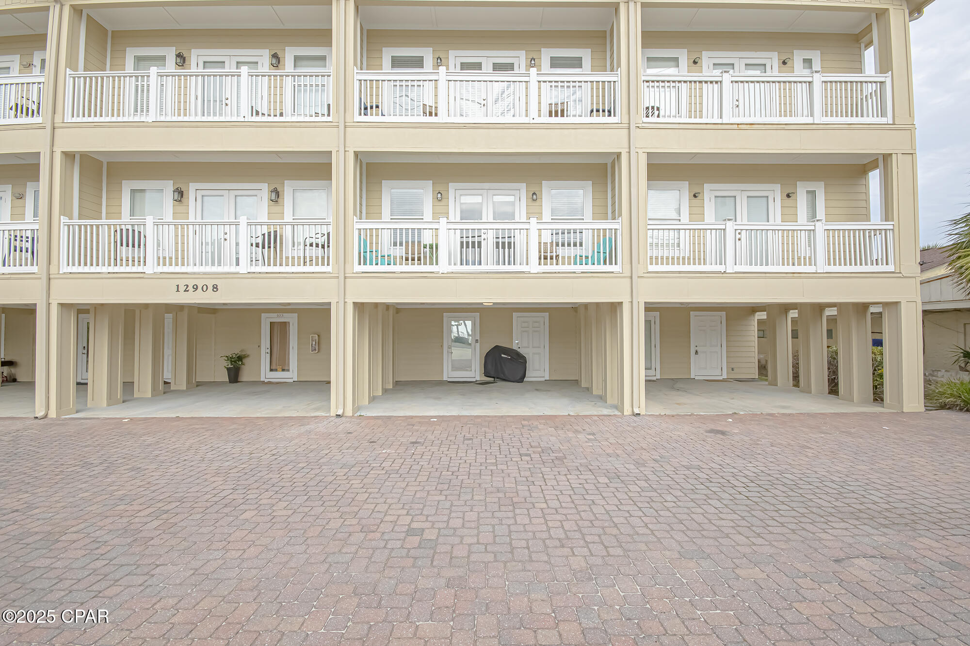 Bahama Beach Villas - Residential