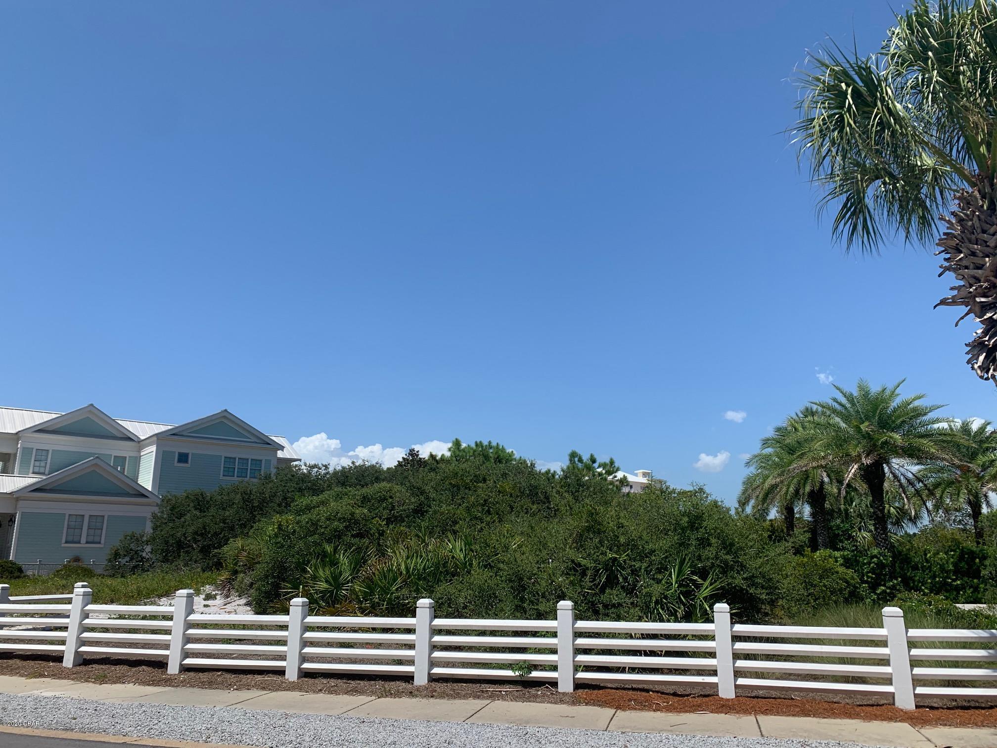 Carillon Beach - Land