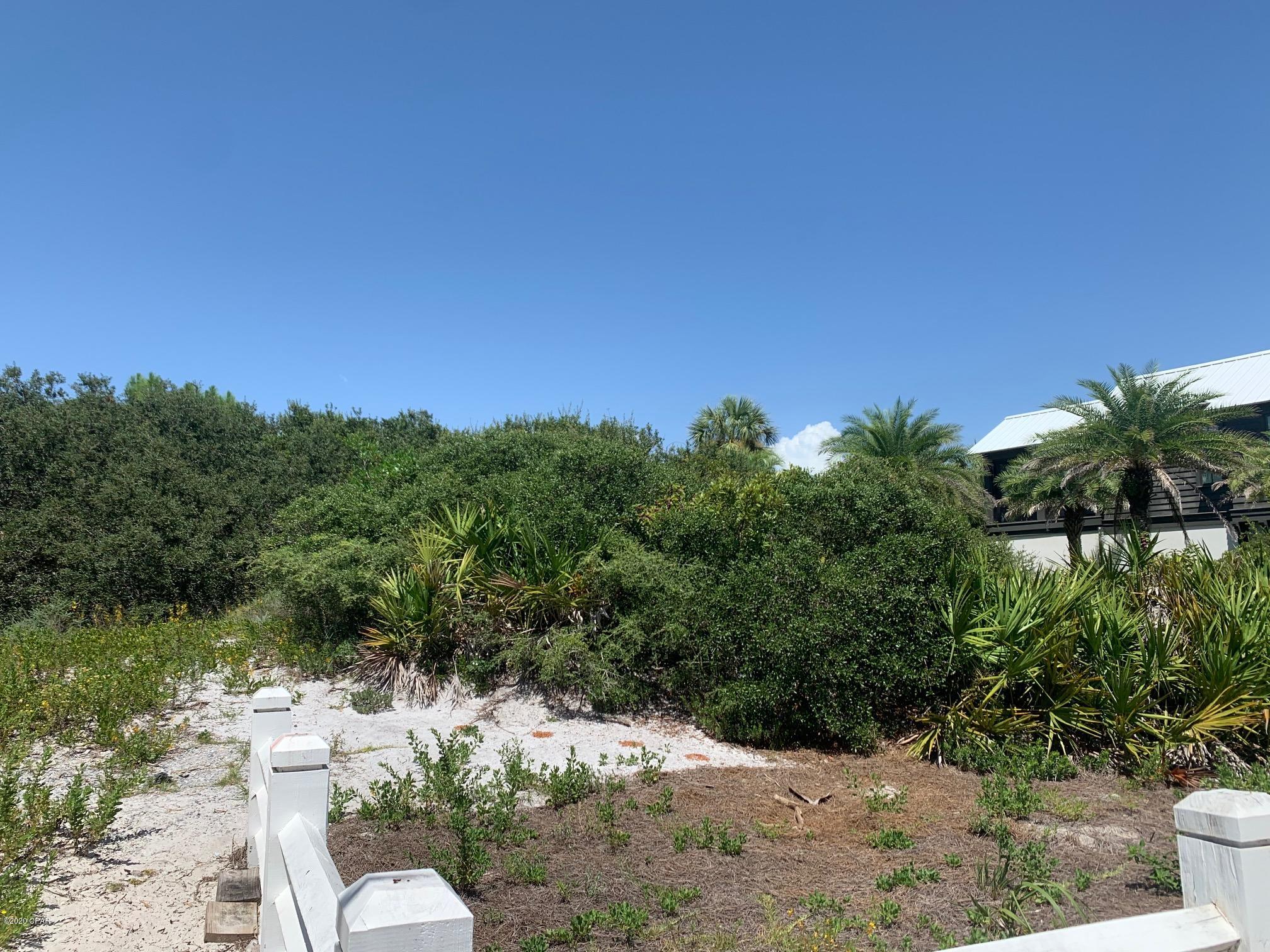 Carillon Beach - Land