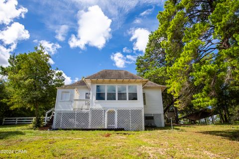 A home in Chipley