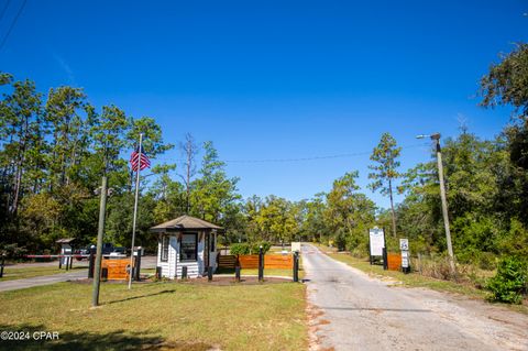 A home in Chipley