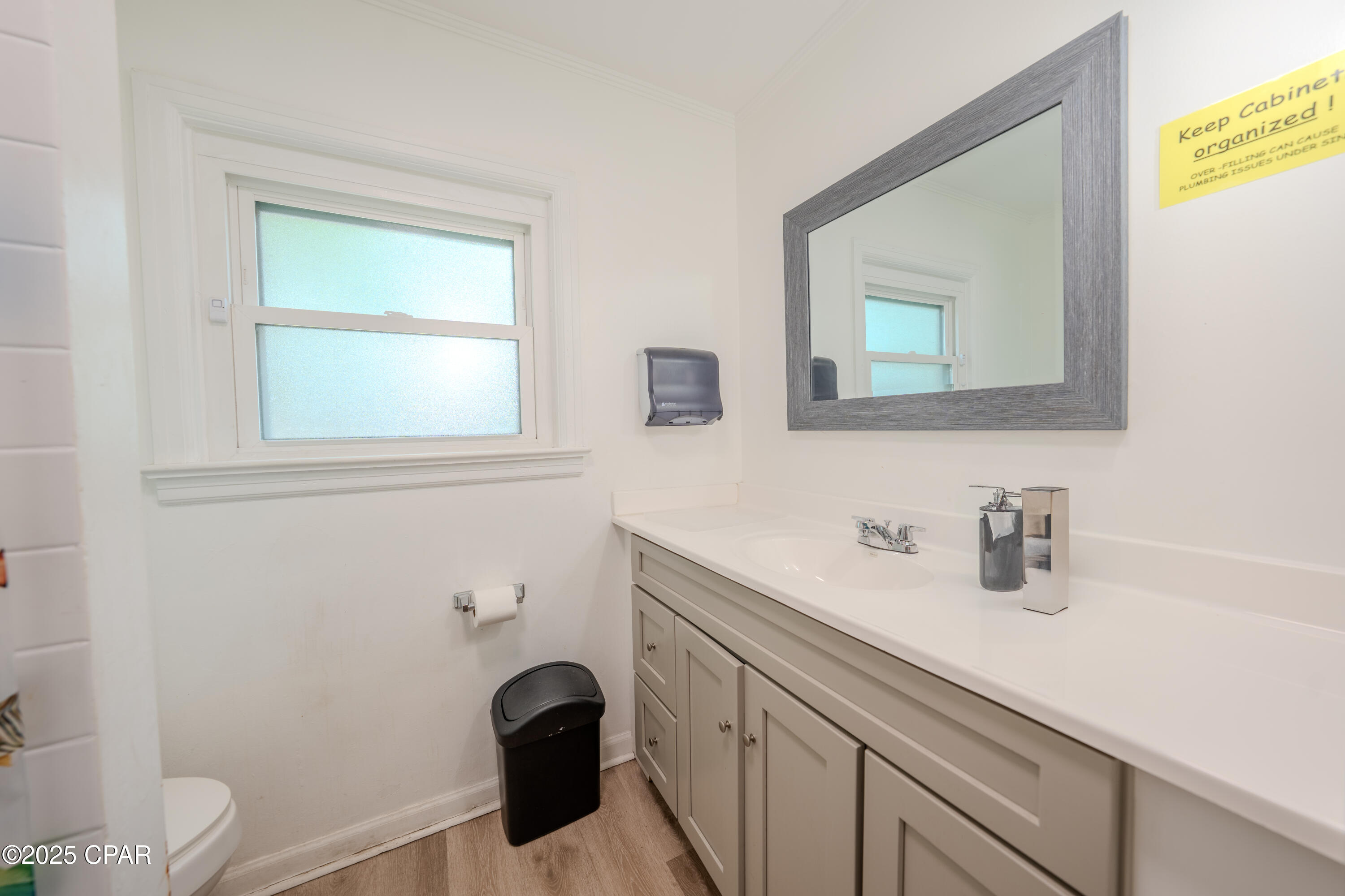 [No Recorded Subdiv] - Commercial Sale