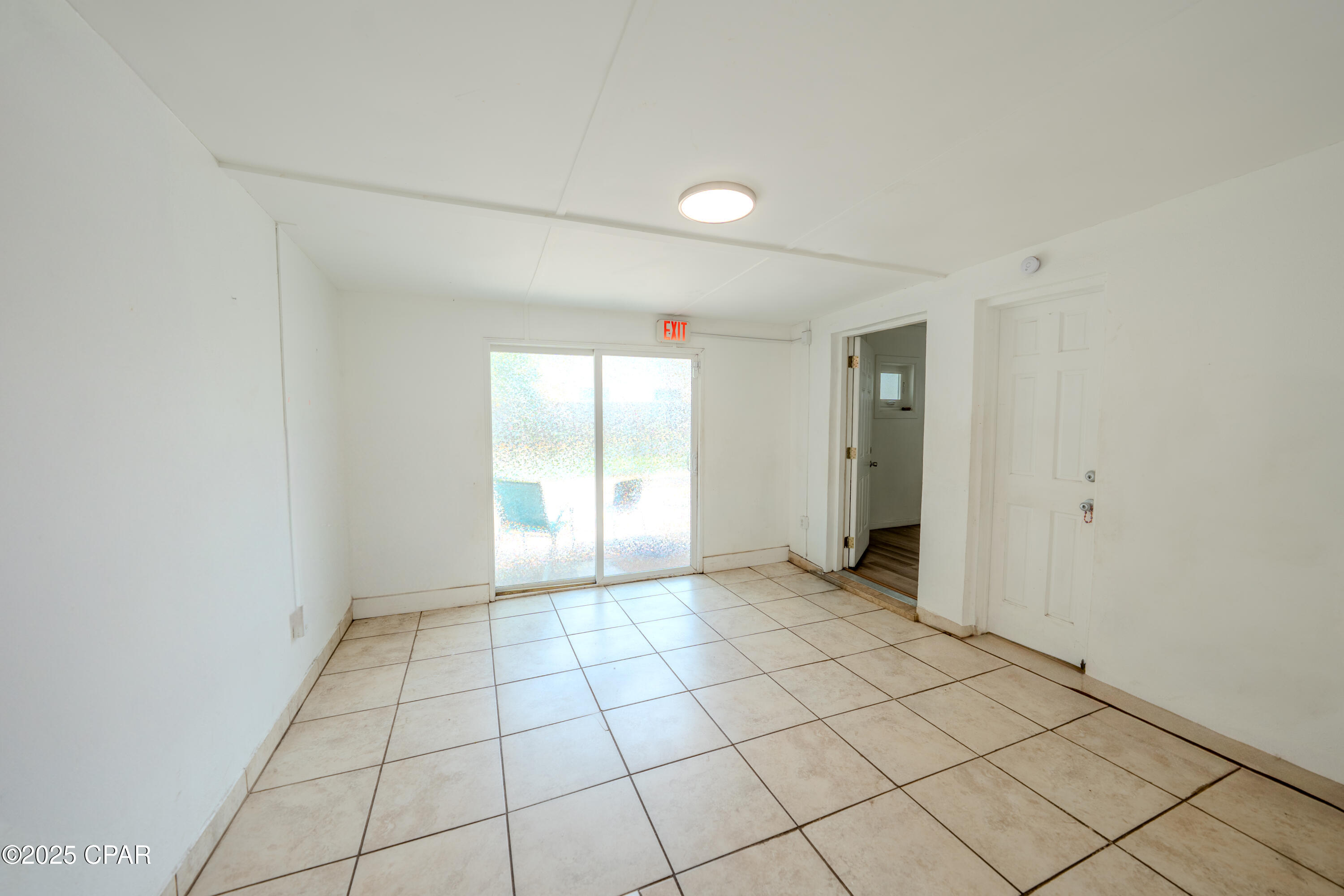 [No Recorded Subdiv] - Commercial Sale