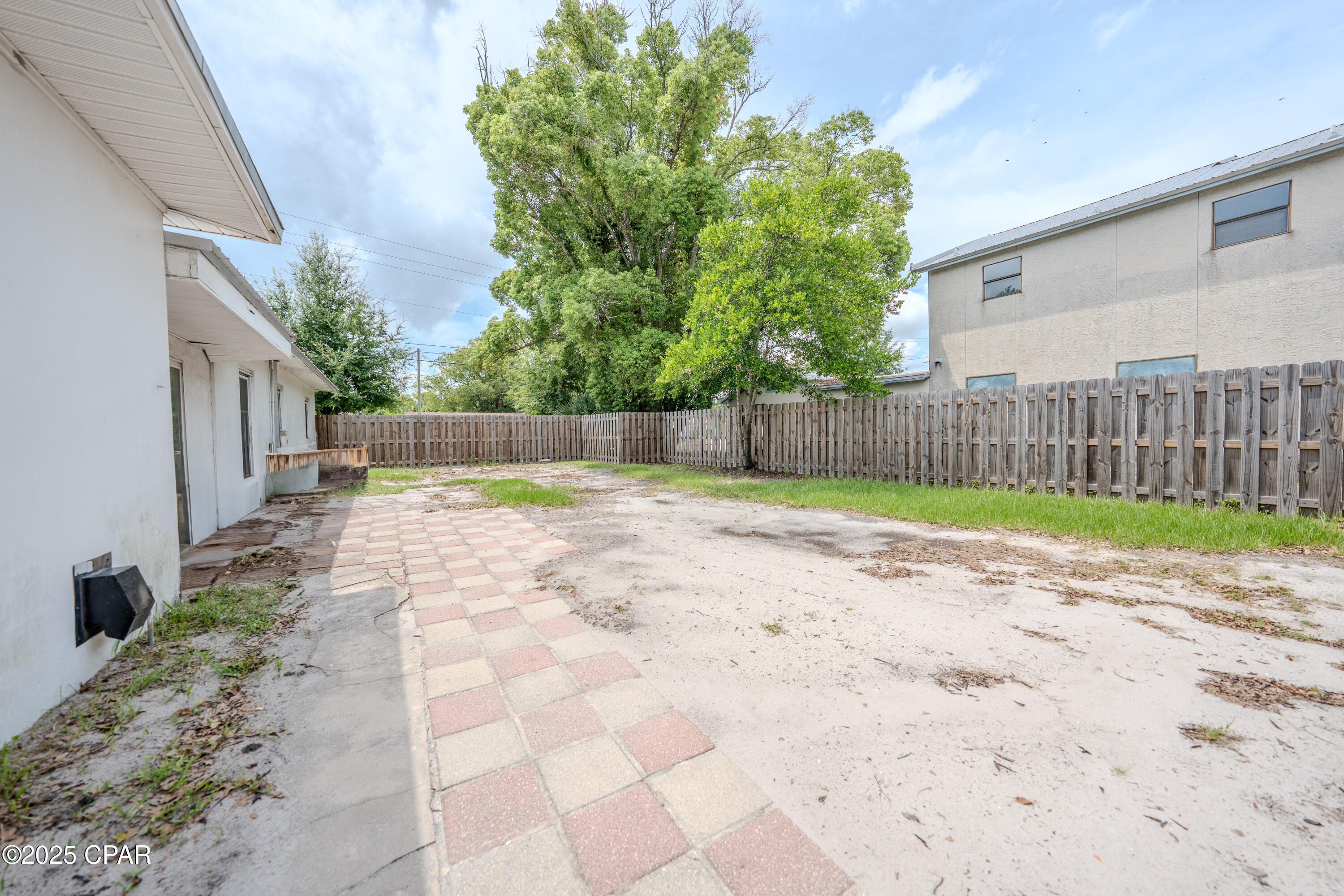 [No Recorded Subdiv] - Commercial Sale