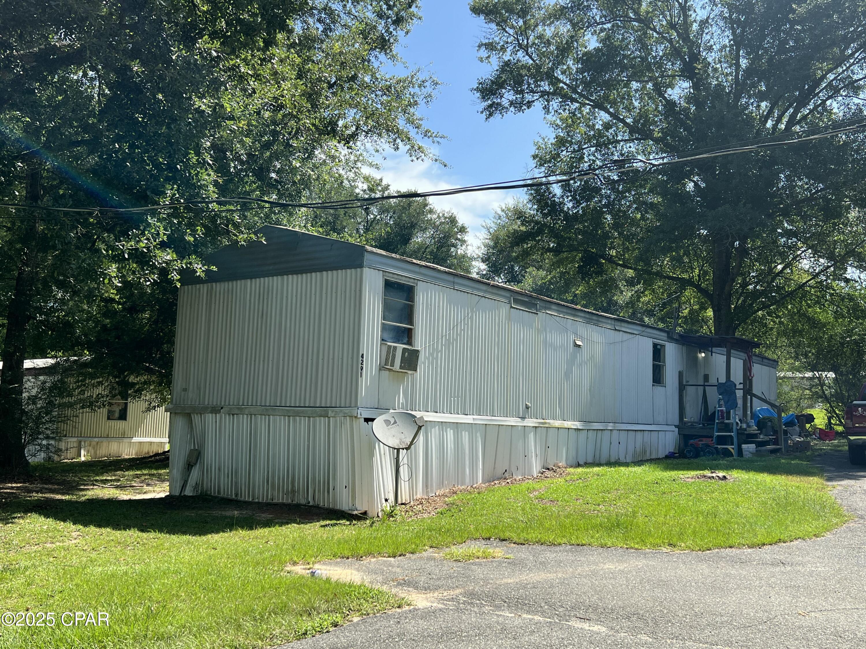 [No Recorded Subdiv] - Commercial Sale