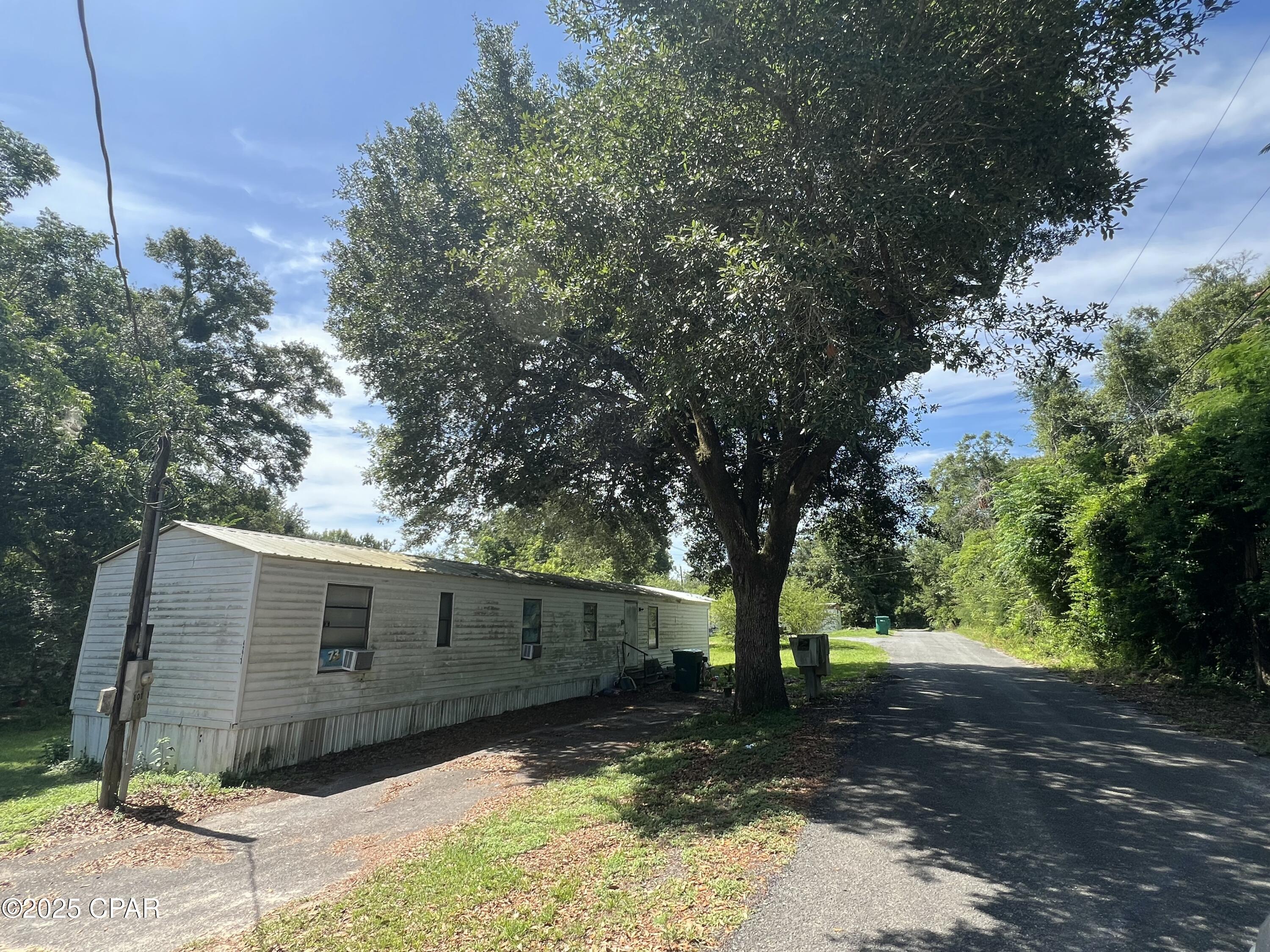 [No Recorded Subdiv] - Commercial Sale