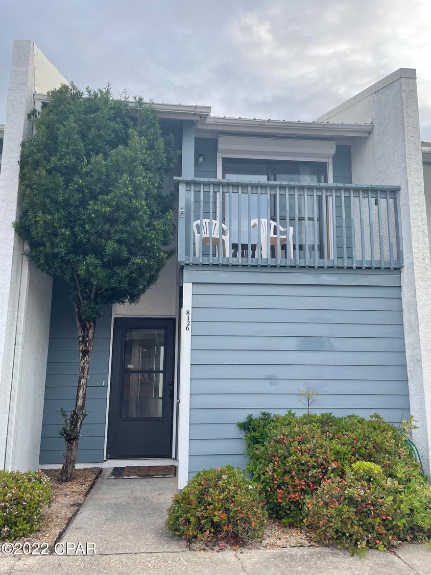 MILITARY DISCOUNT    ACROSS FROM THE GULF 2bd, 2ba Partially furnished townhouse right across the street from the Gulf. W/D included. Garbage included. Small pet nego, restrictions apply.