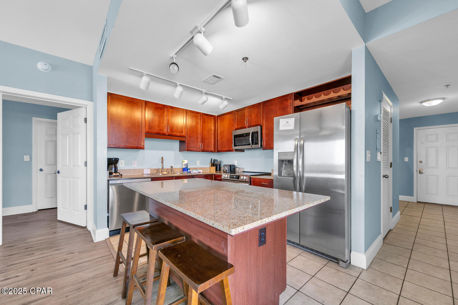 Laketown Wharf - Residential