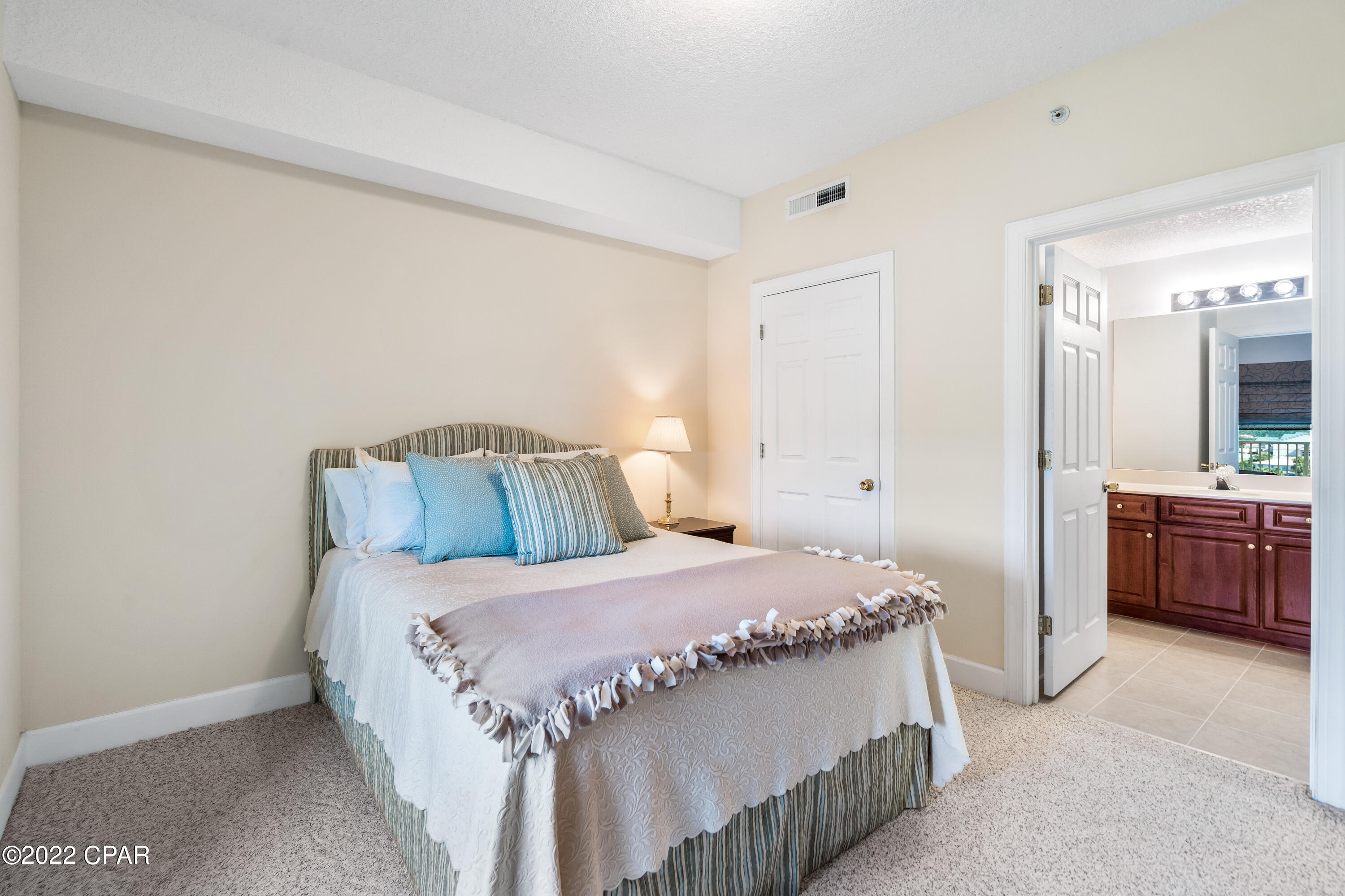 Emerald Isle - Residential