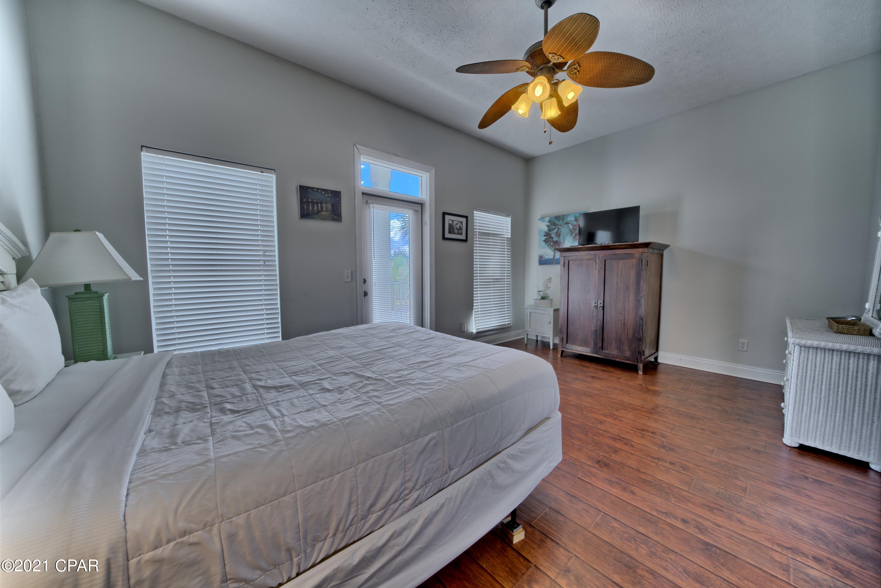 Gulf Lagoon Beach - Residential