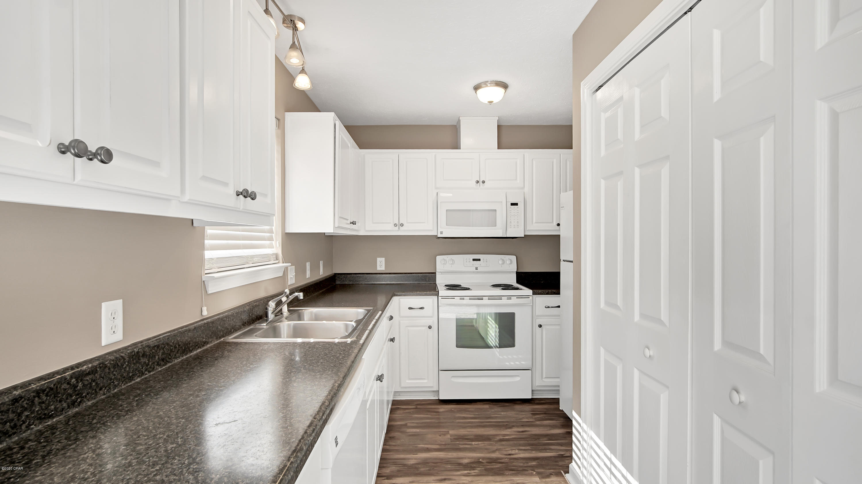 Shadow Bay Unit 1 - Residential