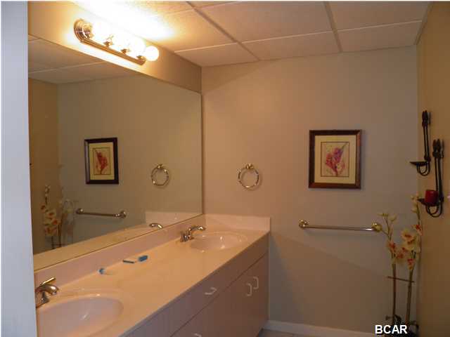 Long Beach Towers I - Residential