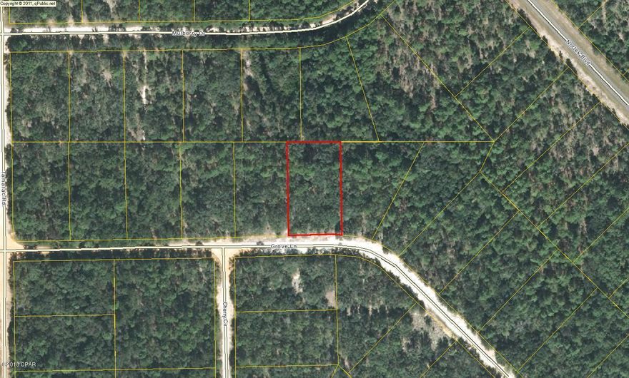 Great 1 acre lot in Compass Lake area to build your dream home on. Property owners have access to Compass Lake and McCormick lake for boating, fishing and swimming. Also amenities include access to tennis courts, swimming pool, cabin & boat rentals.