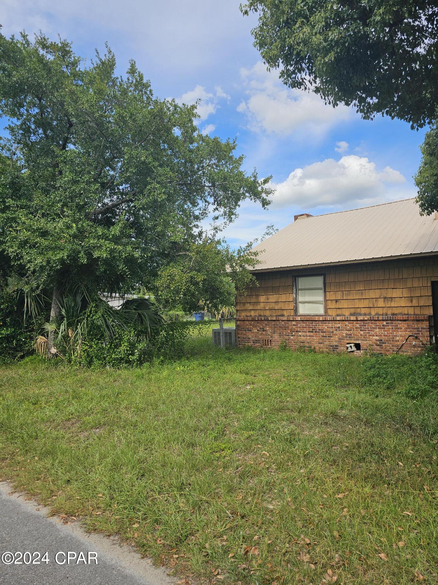 E.L. Wood - Residential