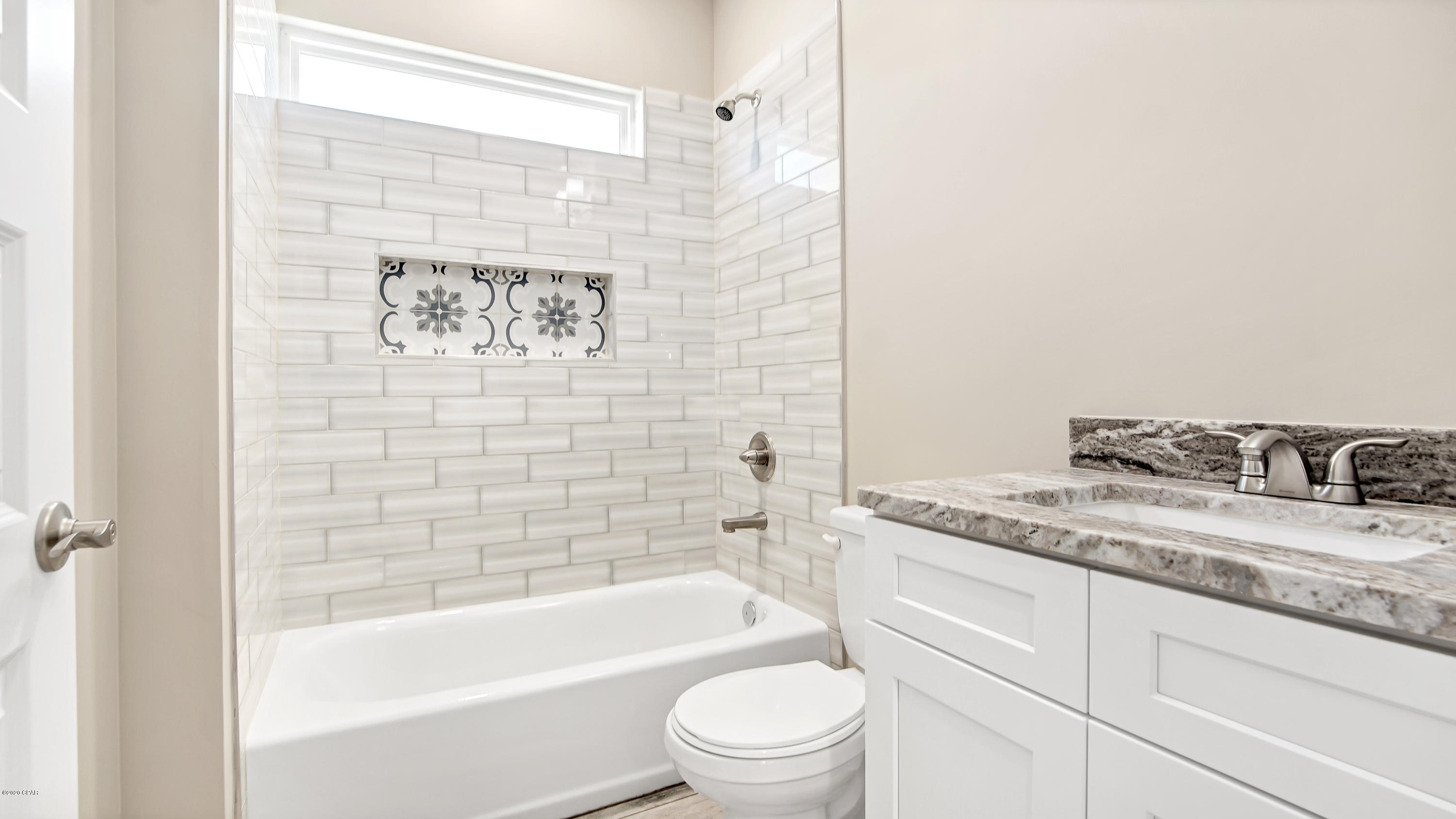 Hutchison's 1st To Bahama Bch - Residential