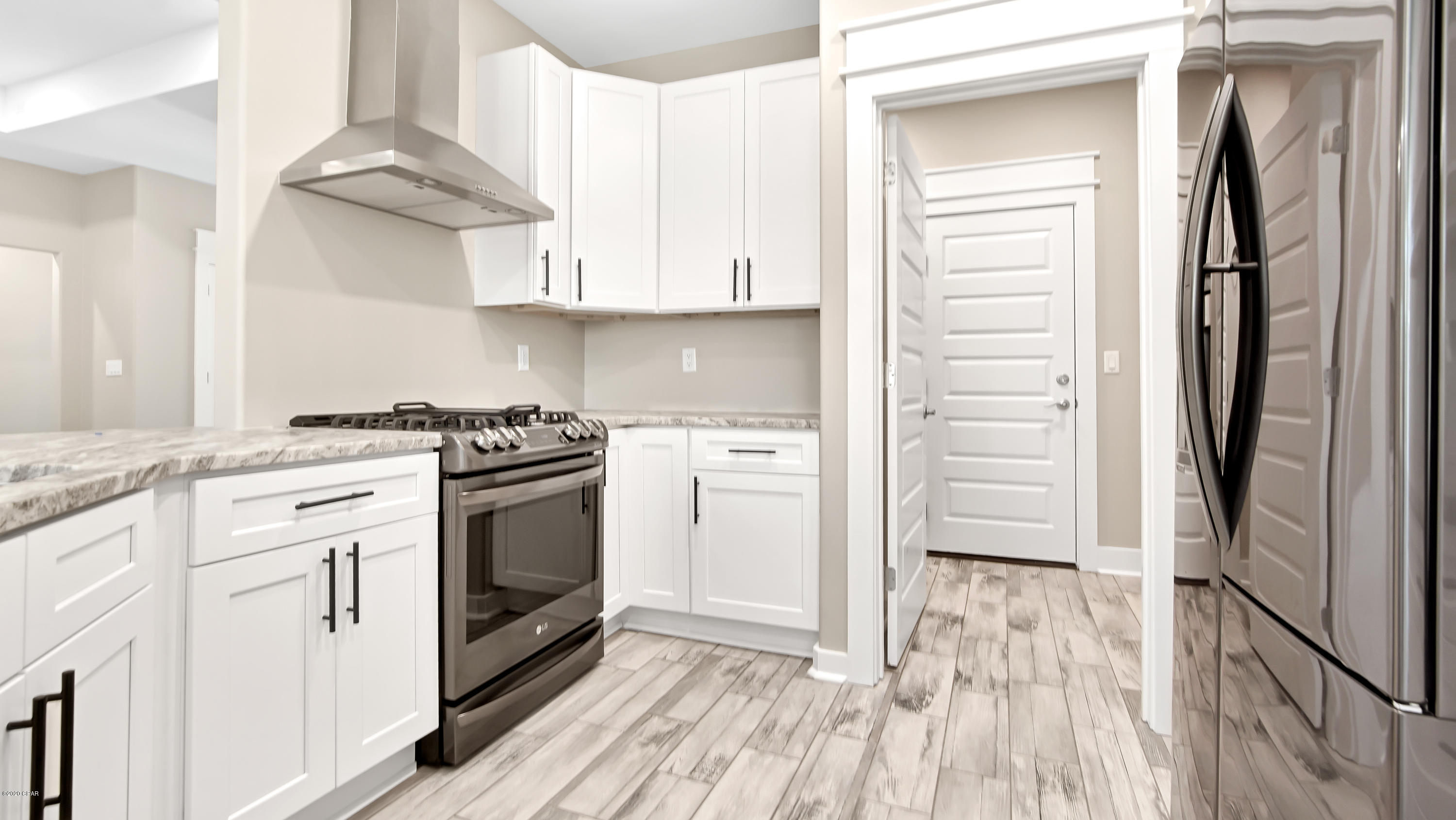 Hutchison's 1st To Bahama Bch - Residential