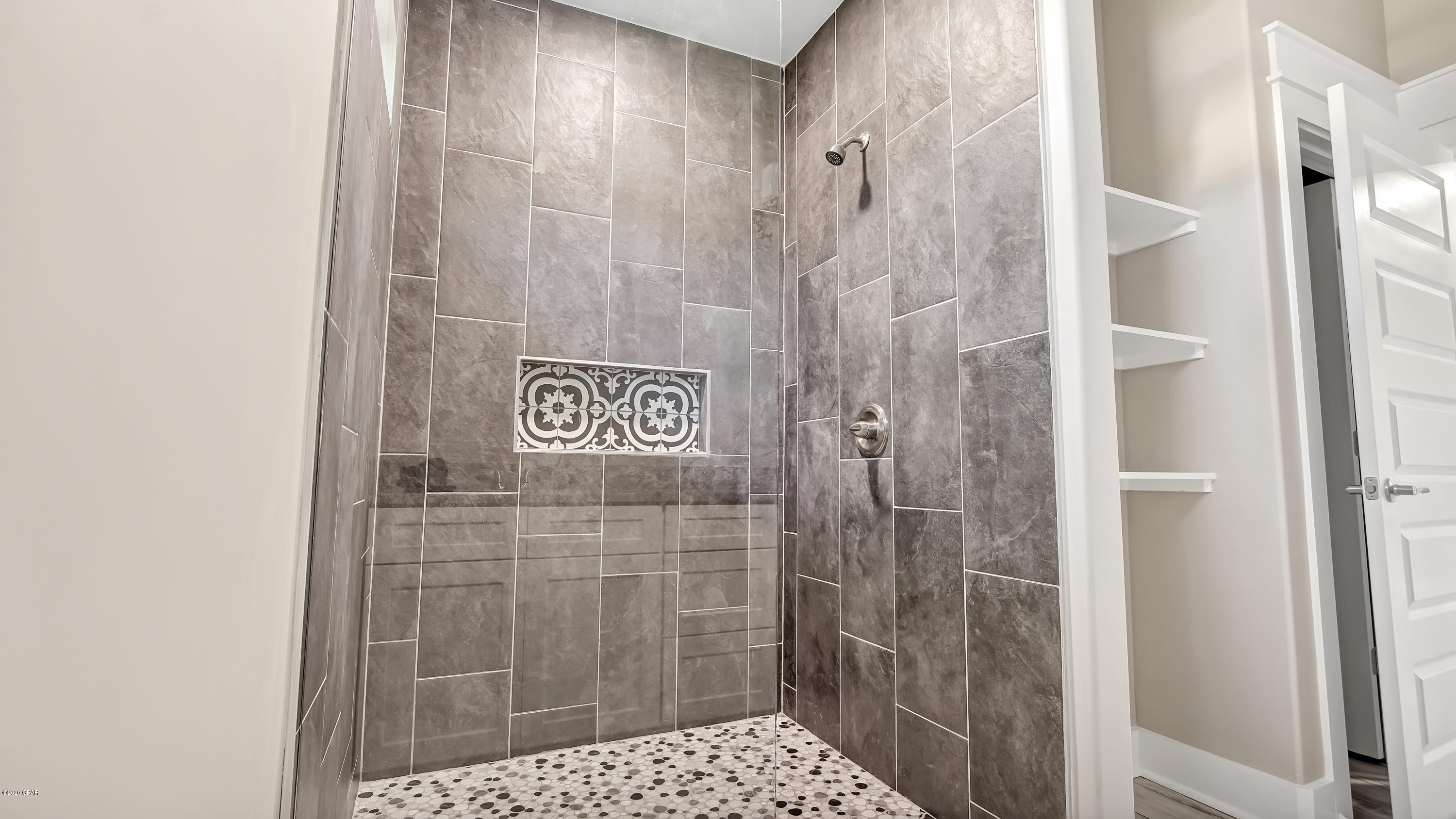 Hutchison's 1st To Bahama Bch - Residential