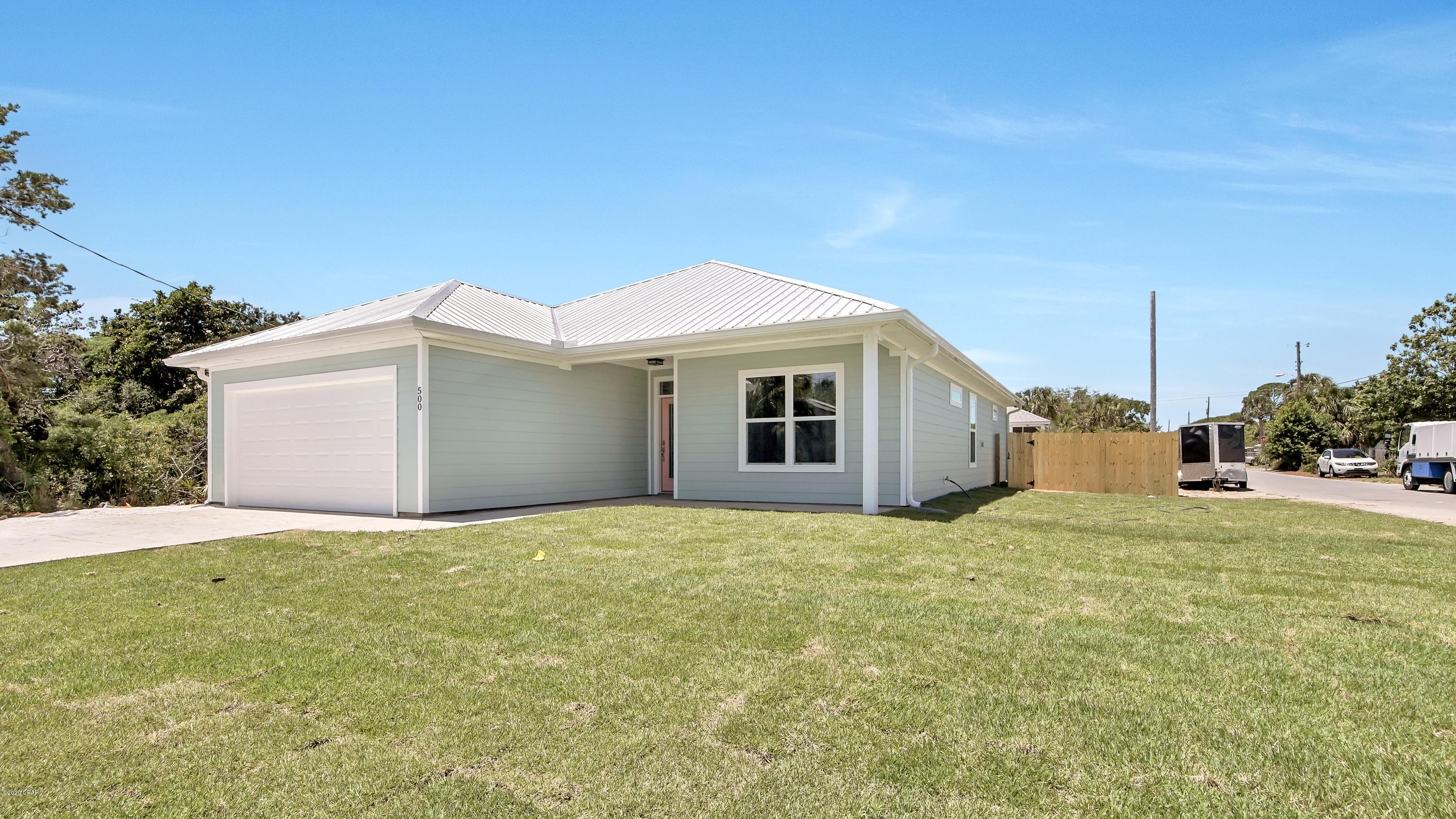 Hutchison's 1st To Bahama Bch - Residential