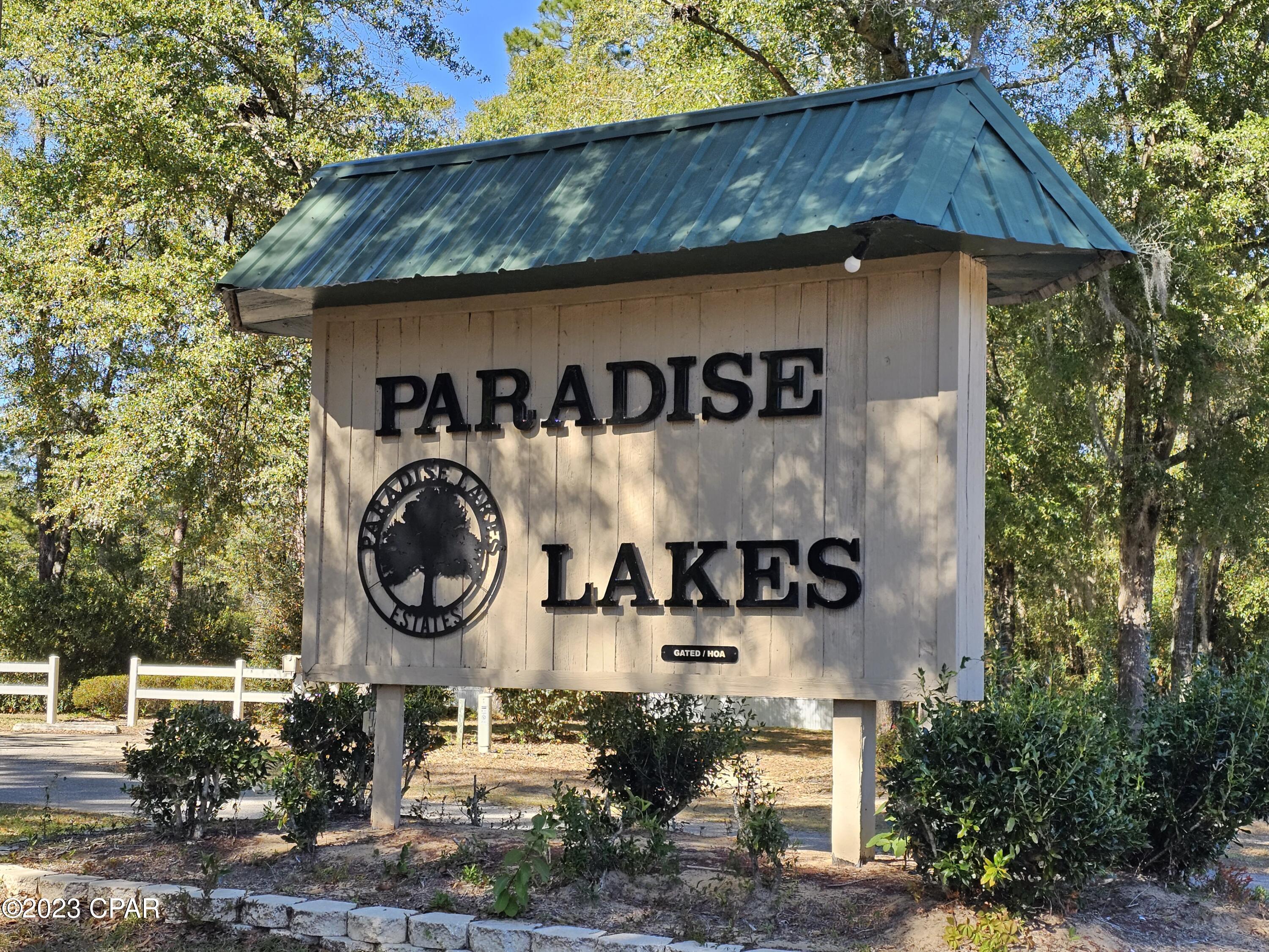 Paradise Lakes - Land