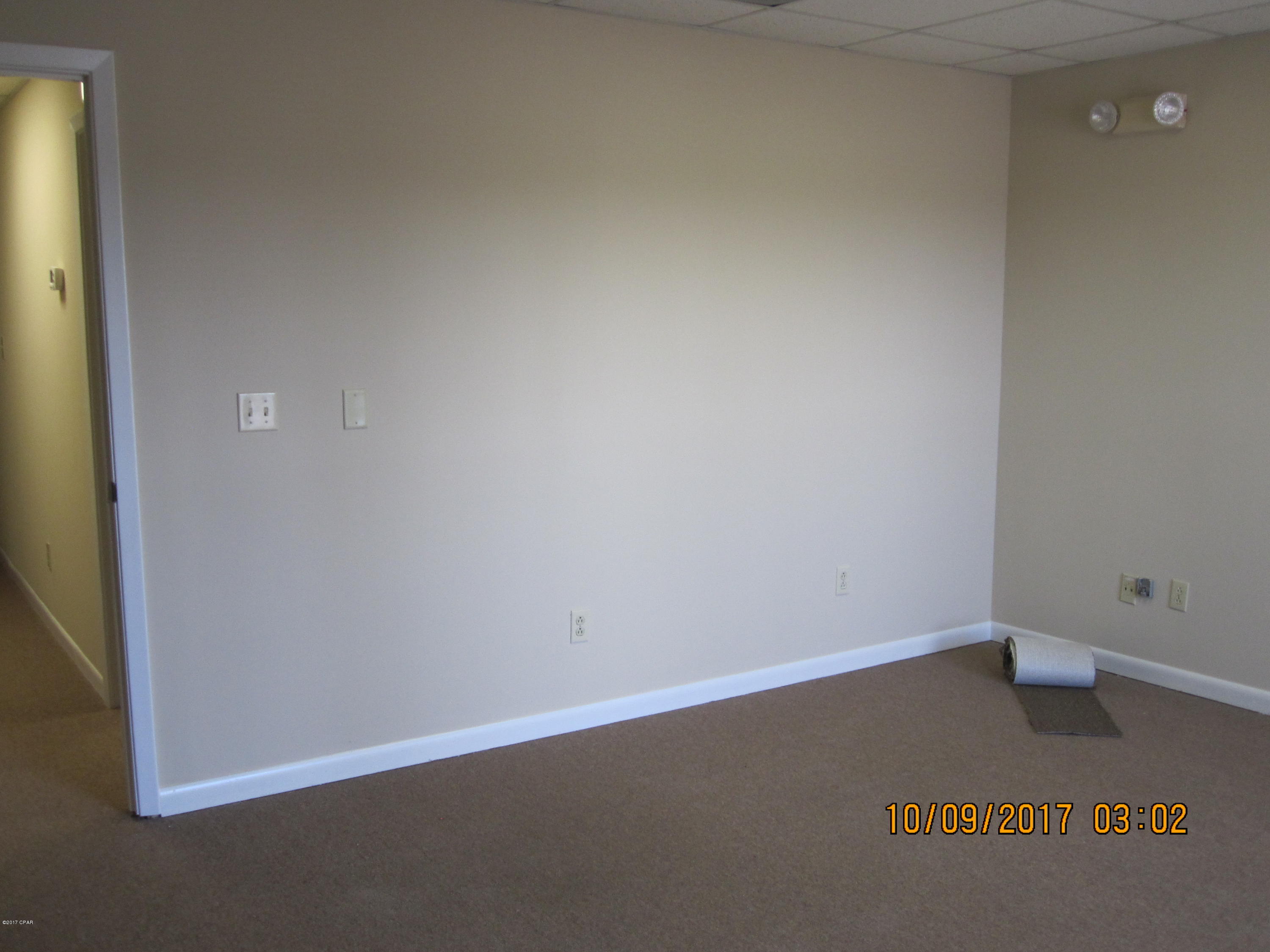 [No Recorded Subdiv] - Commercial Sale