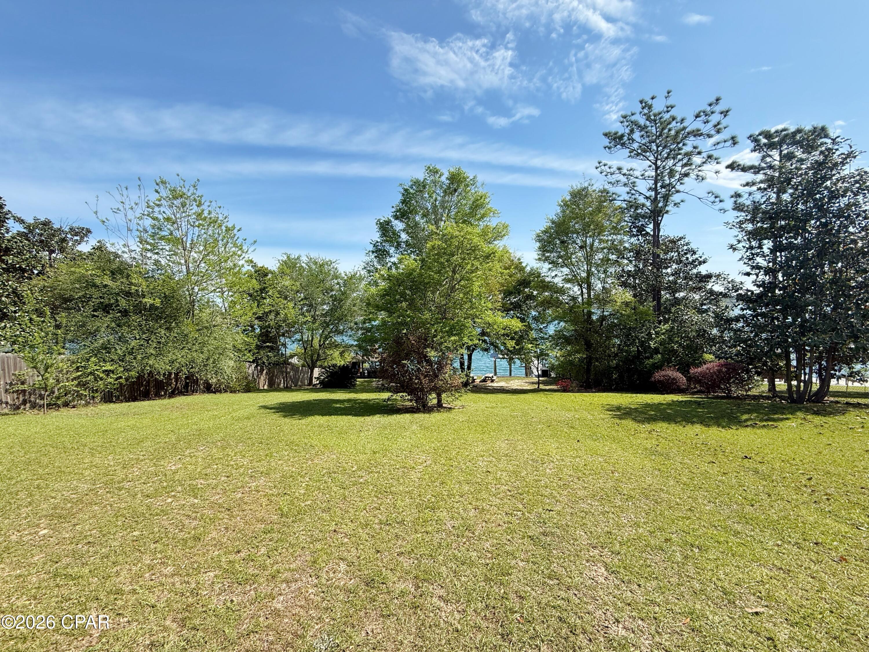 Shortline Lake Est - Land