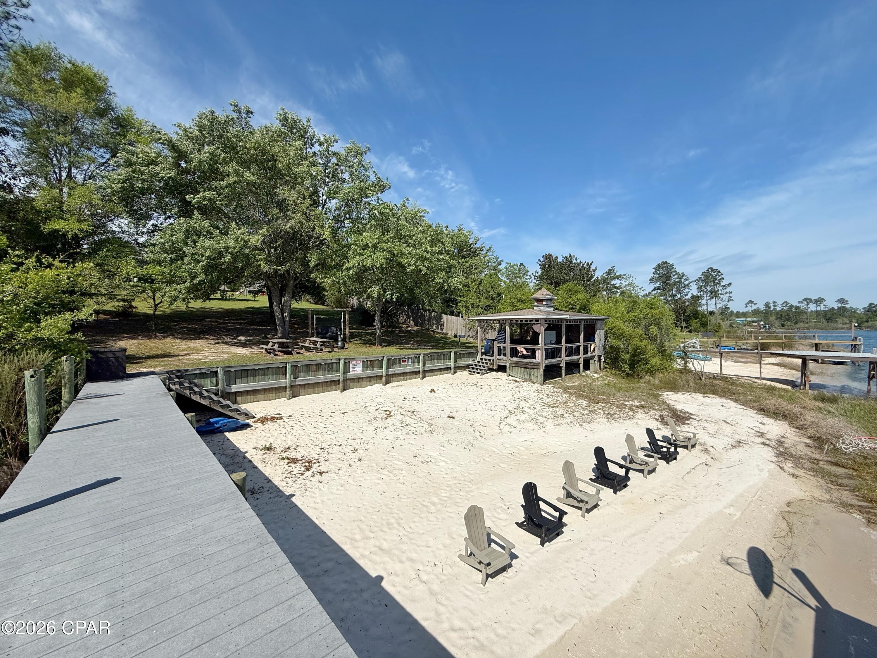 Shortline Lake Est - Land