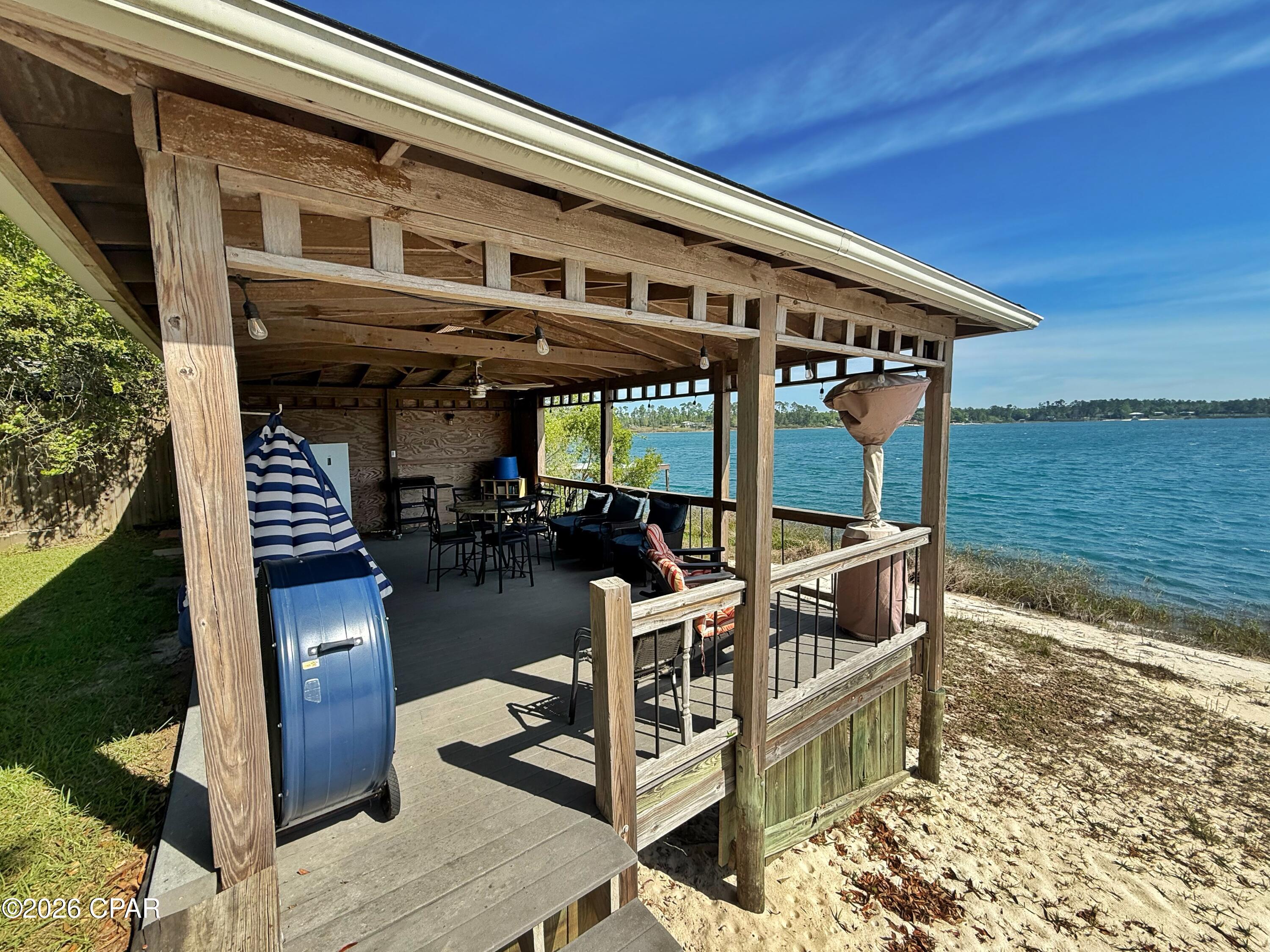 Shortline Lake Est - Land