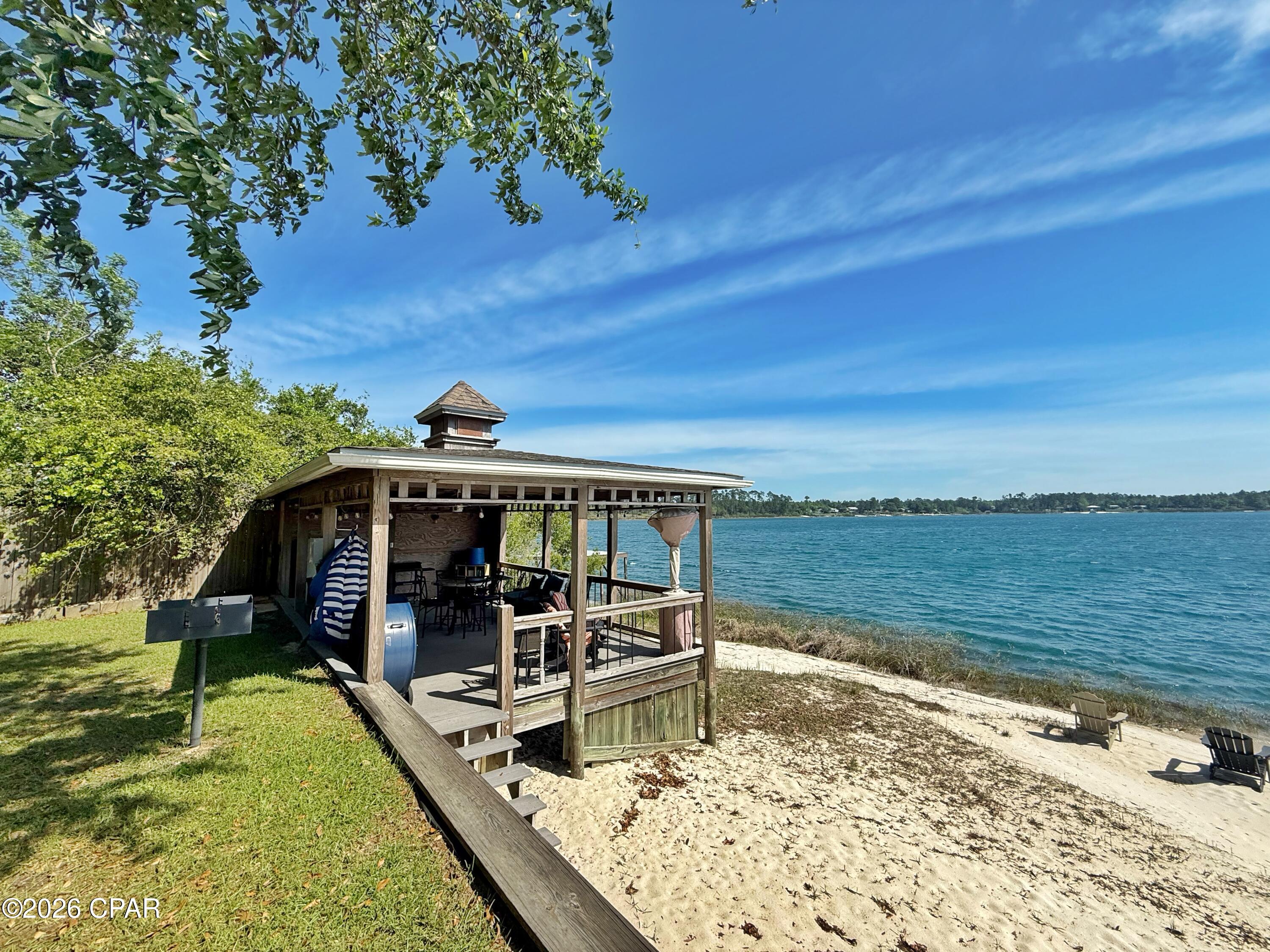 Shortline Lake Est - Land